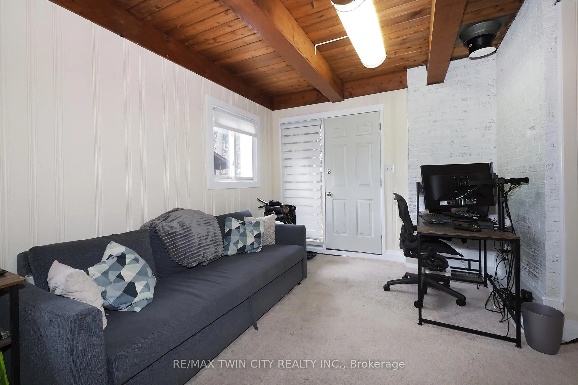 Photo 13 of 163 Pinegrove Crescent, Waterloo, Lakeshore Village — HOMEH