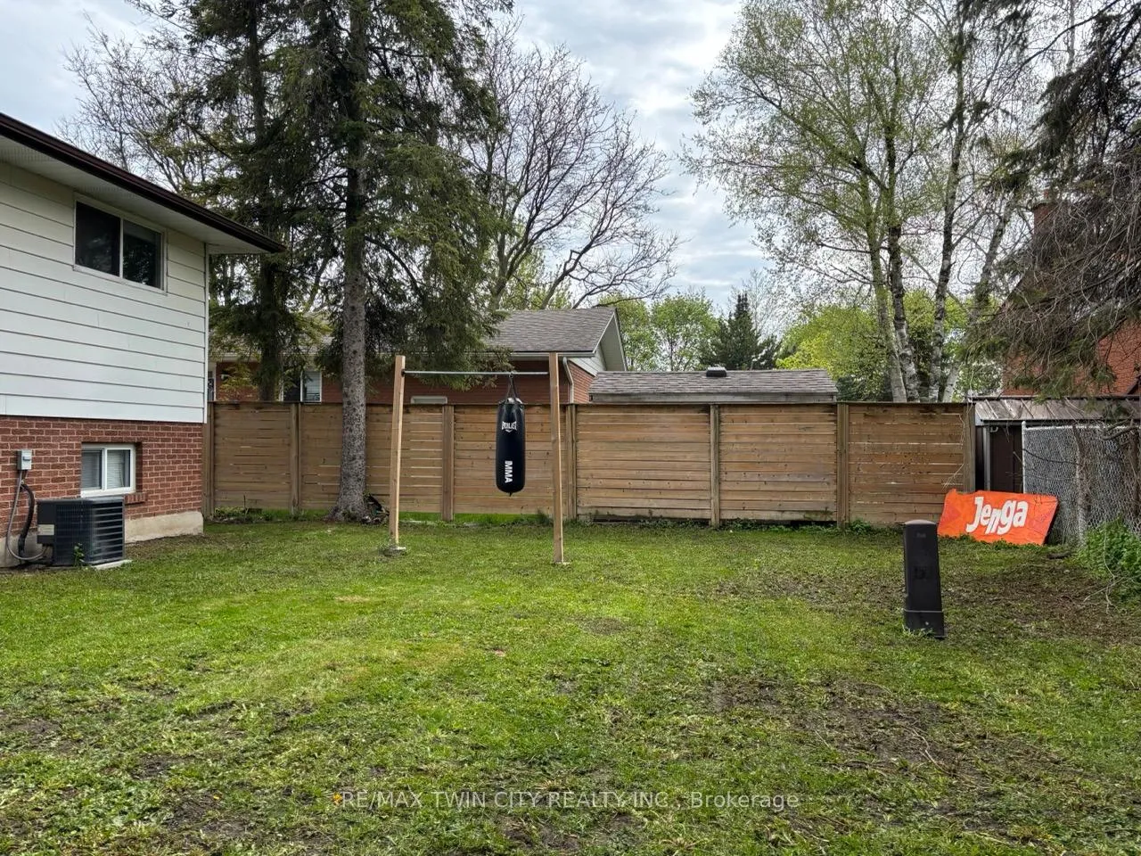 Photo 29 of 163 Pinegrove Crescent, Waterloo, Lakeshore Village — HOMEH