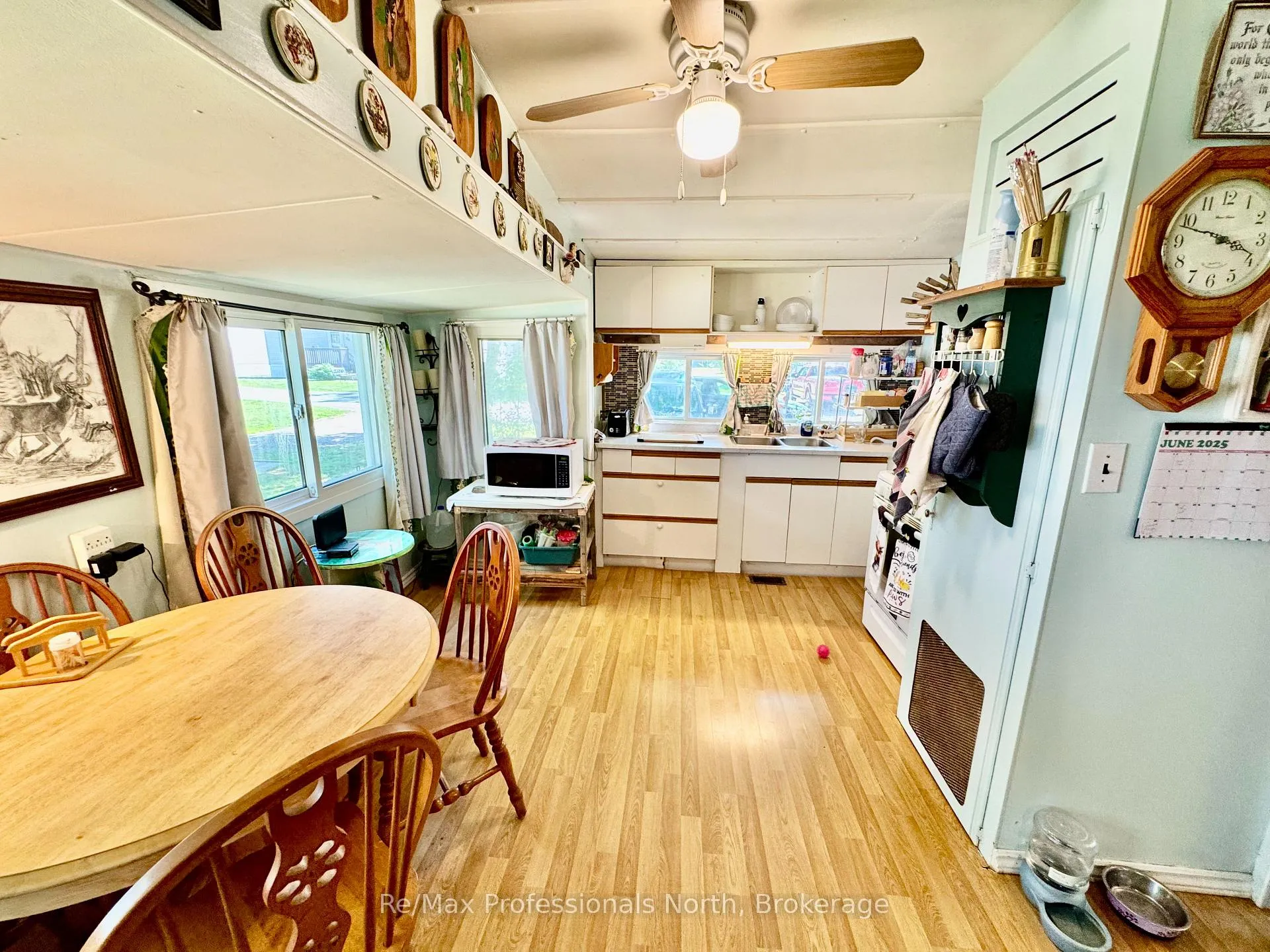 Photo 6 of Unit 72, 1007 Racoon Road, Gravenhurst, Morrison — HOMEH
