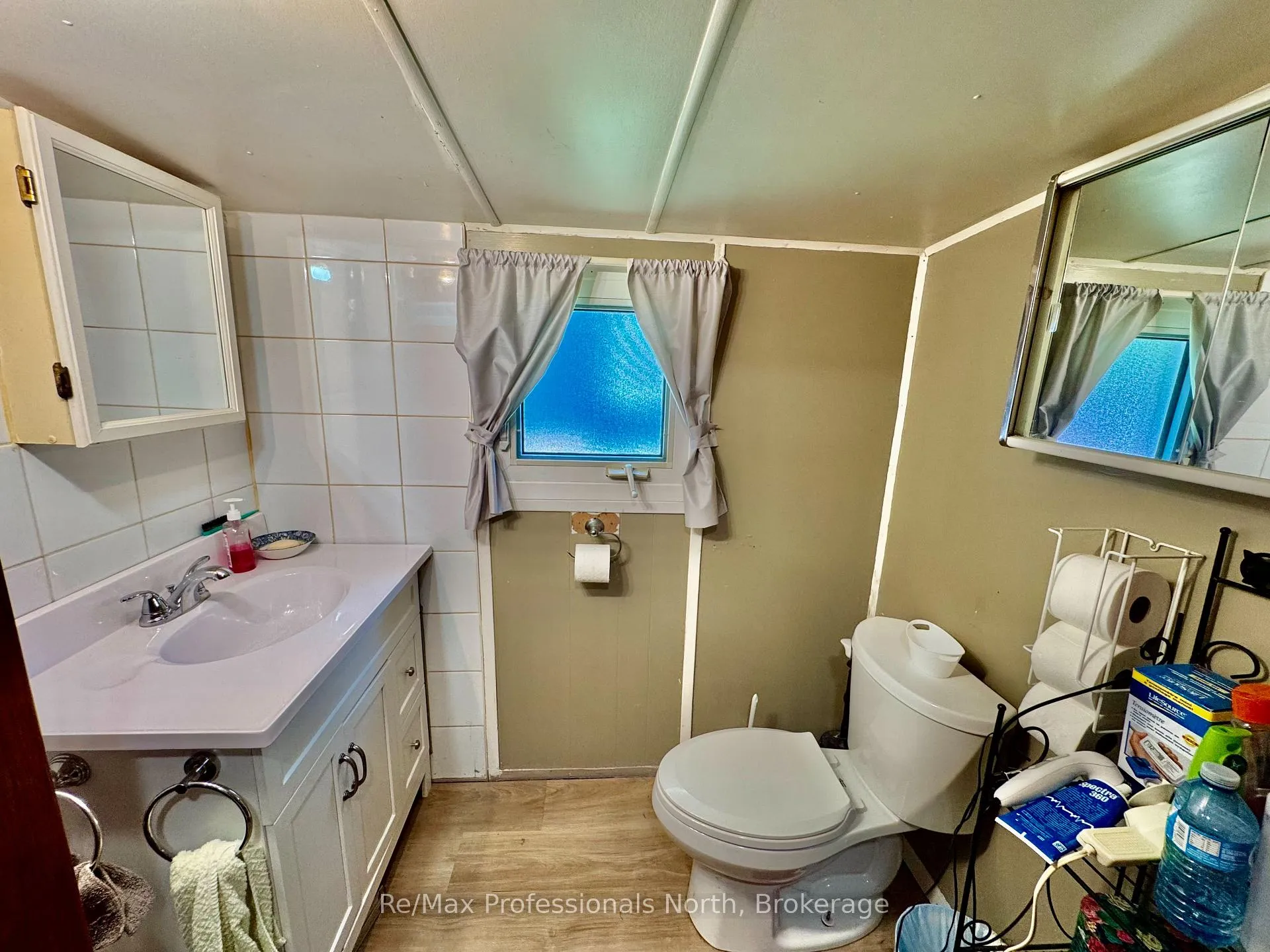 Photo 13 of Unit 72, 1007 Racoon Road, Gravenhurst, Morrison — HOMEH
