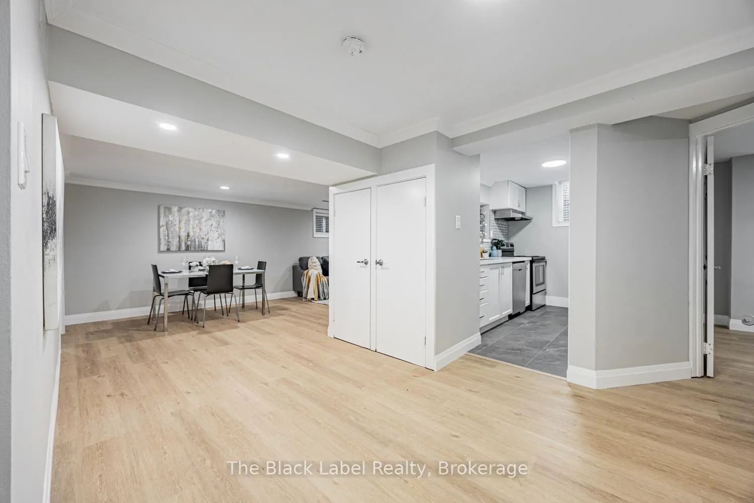Photo 40 of 48 Lipton Crescent, Whitby, Pringle Creek — HOMEH