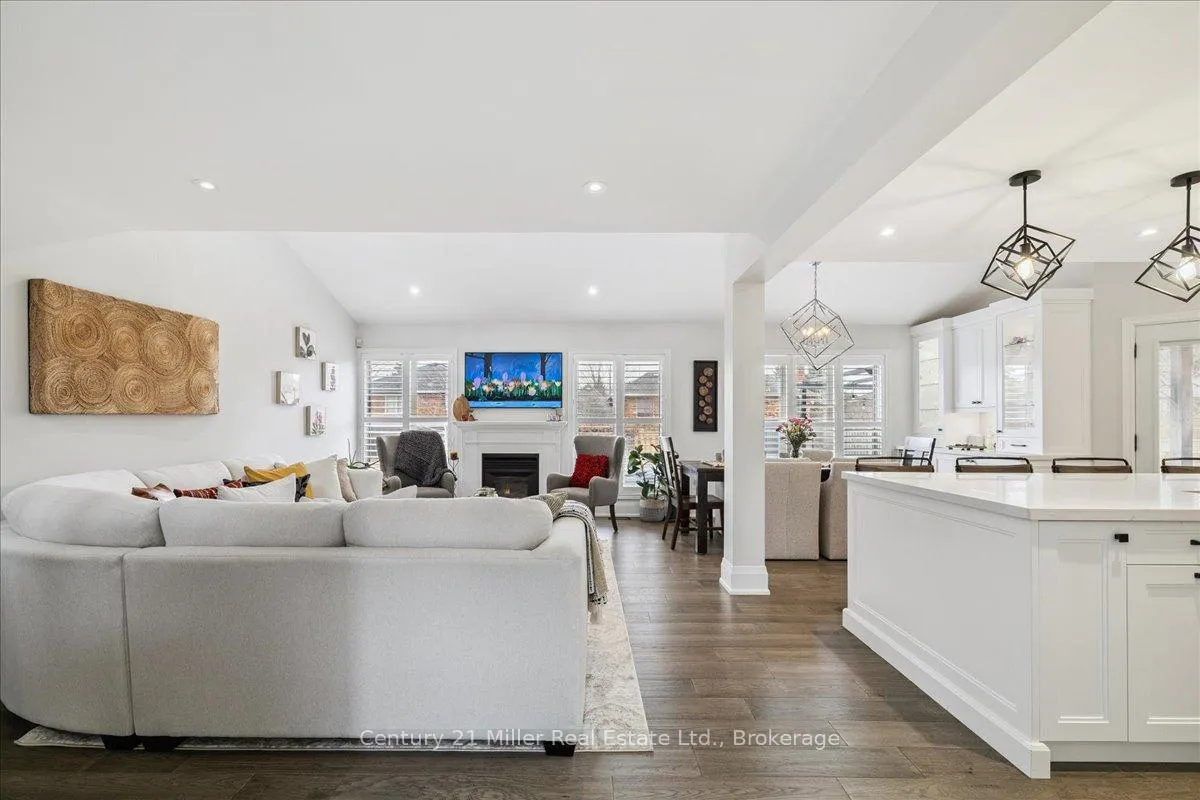 Photo 6 of 230 Appleby Road, Hamilton, Ancaster — HOMEH