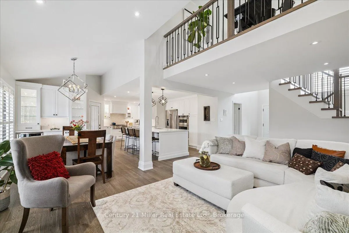 Photo 10 of 230 Appleby Road, Hamilton, Ancaster — HOMEH