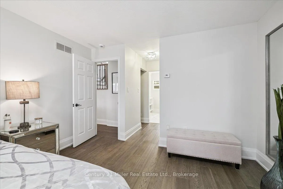 Photo 20 of 230 Appleby Road, Hamilton, Ancaster — HOMEH