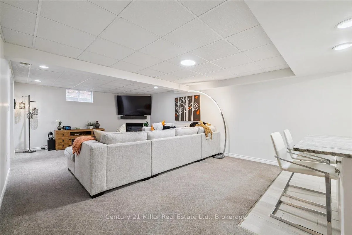 Photo 34 of 230 Appleby Road, Hamilton, Ancaster — HOMEH