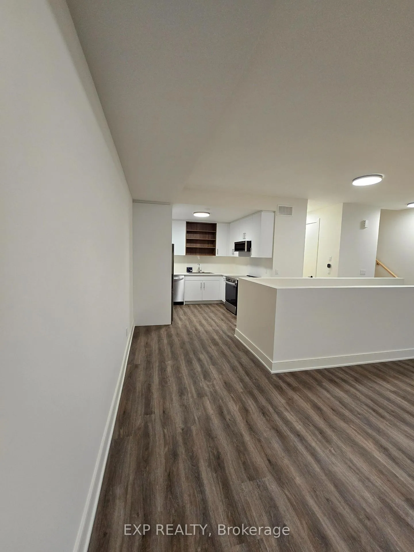 Photo 13 of 114 Everett Common, St. Catharines, Oakdale — HOMEH