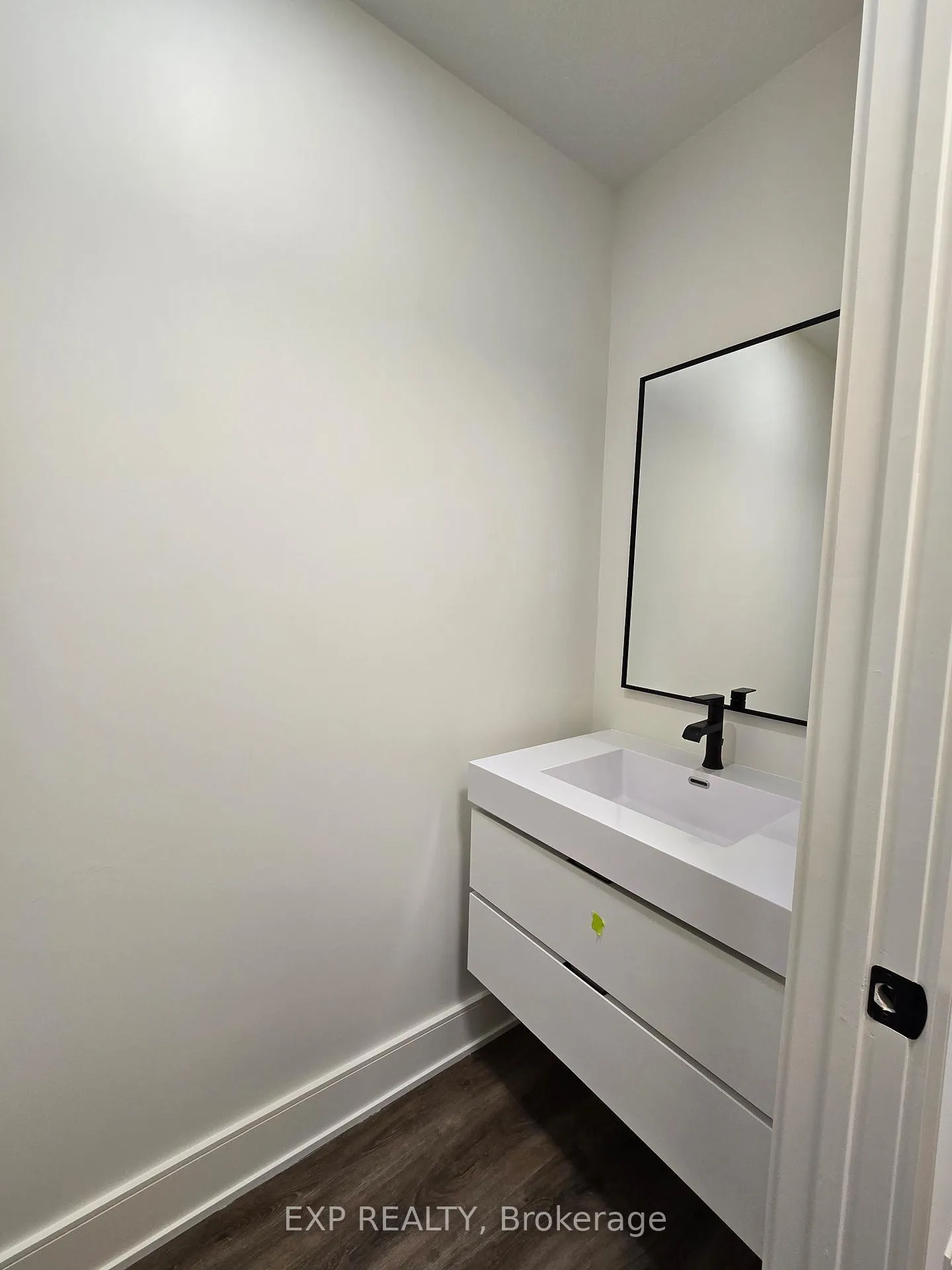 Photo 23 of 114 Everett Common, St. Catharines, Oakdale — HOMEH