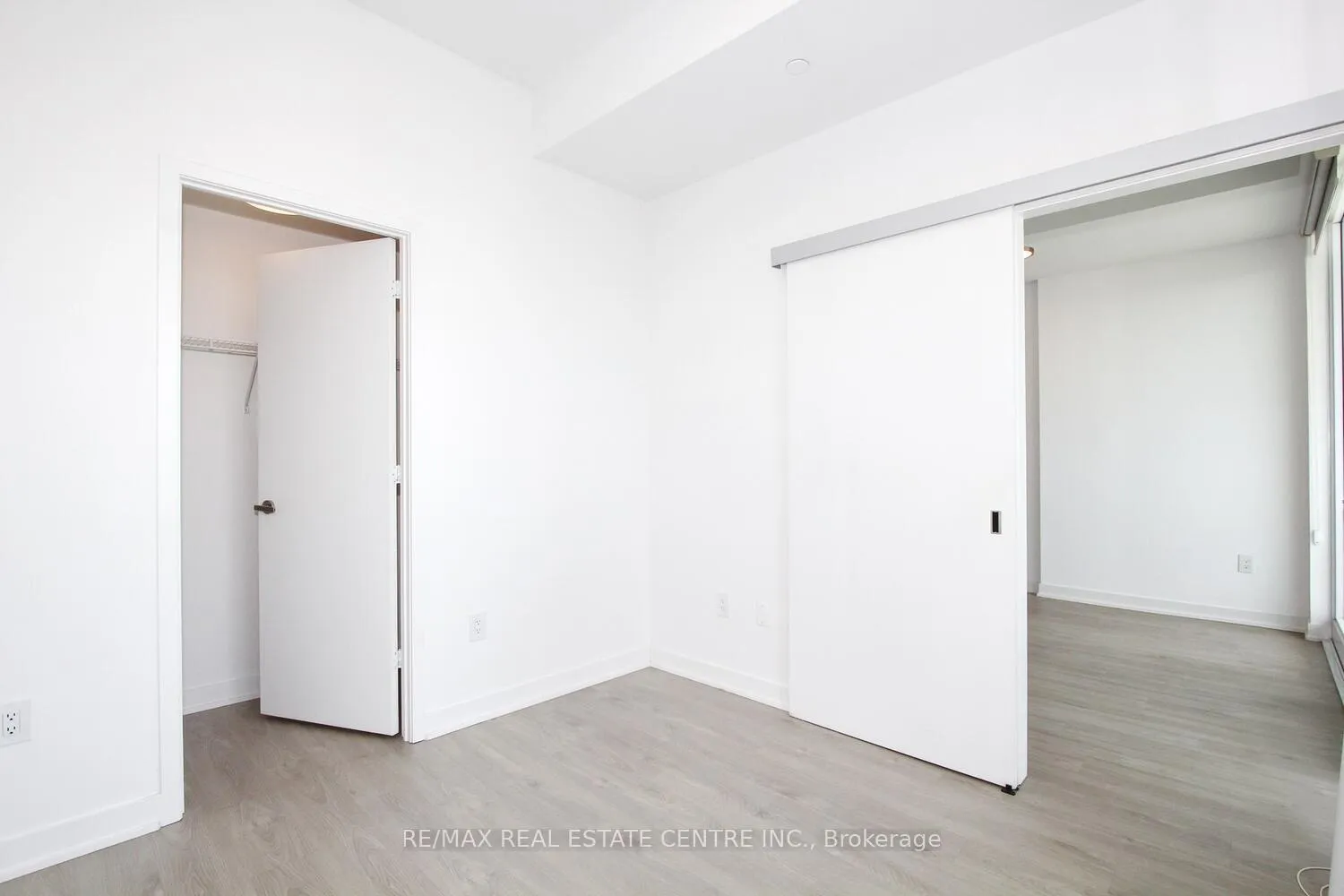 Photo 17 of Unit 3602, 3900 Confederation Parkway, Mississauga, City Centre — HOMEH