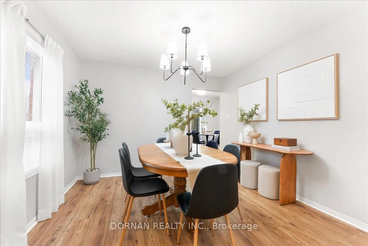 Photo 10 of 3 Bancroft Crescent, Whitby, Williamsburg — HOMEH