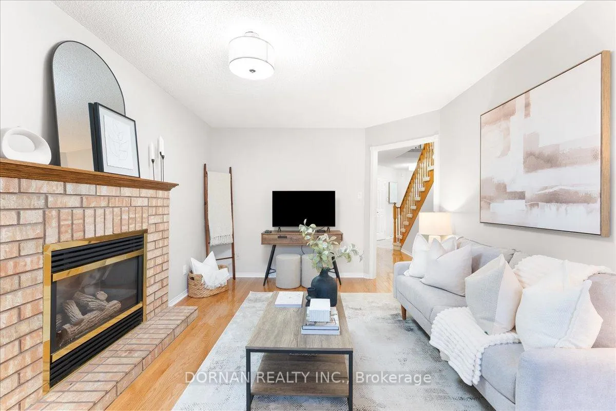 Photo 17 of 3 Bancroft Crescent, Whitby, Williamsburg — HOMEH