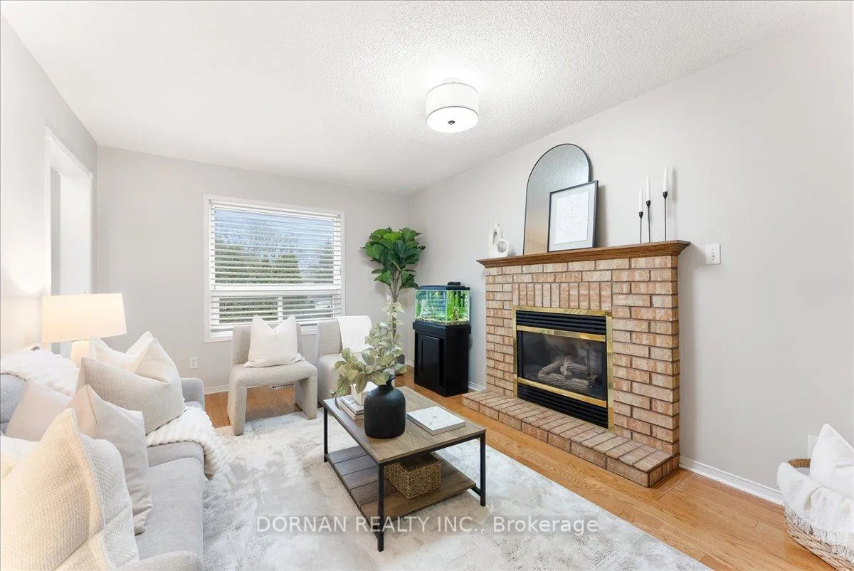 Photo 18 of 3 Bancroft Crescent, Whitby, Williamsburg — HOMEH