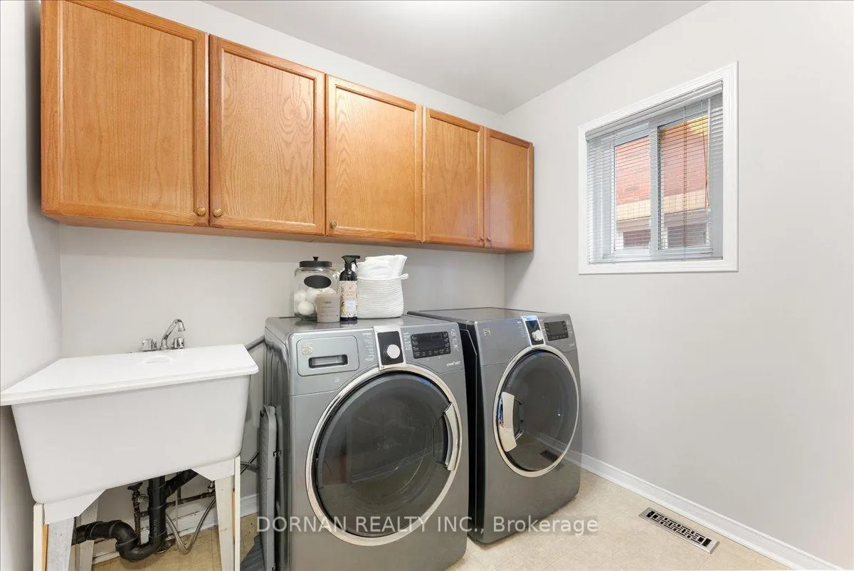 Photo 19 of 3 Bancroft Crescent, Whitby, Williamsburg — HOMEH