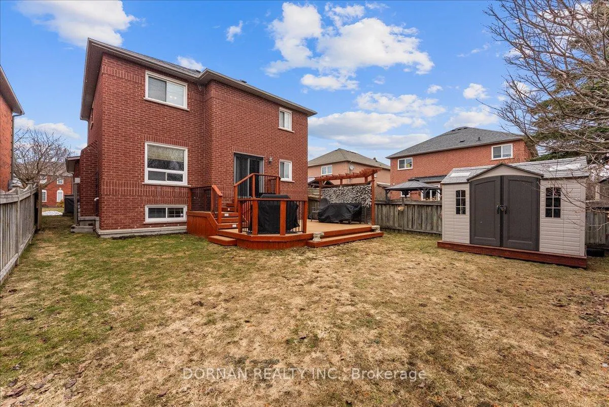 Photo 38 of 3 Bancroft Crescent, Whitby, Williamsburg — HOMEH