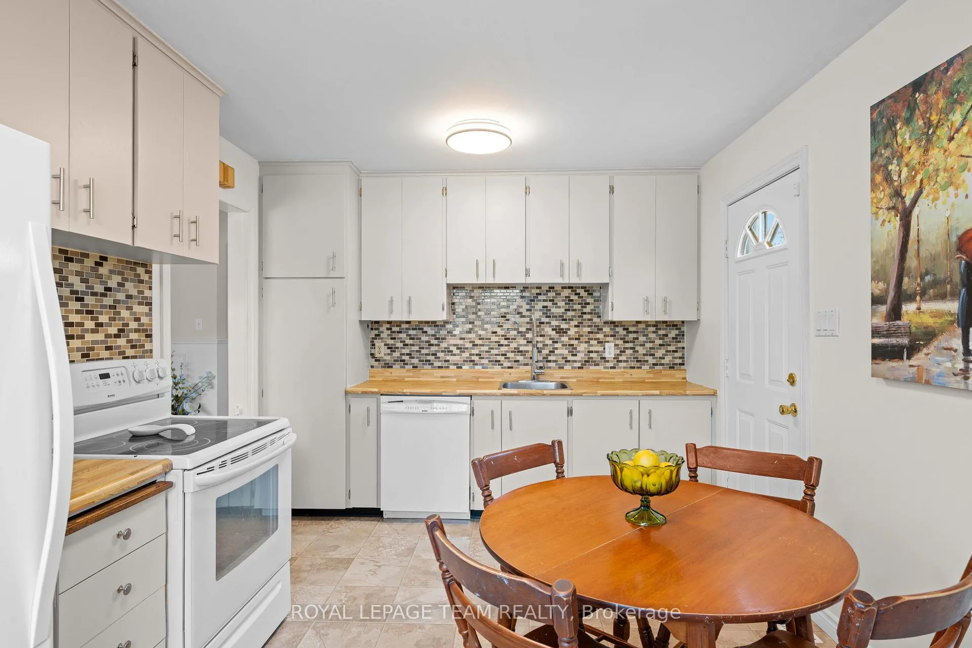 Photo 17 of 153 Post Road, Ottawa, Kanata - Glencairn/Hazeldean — HOMEH