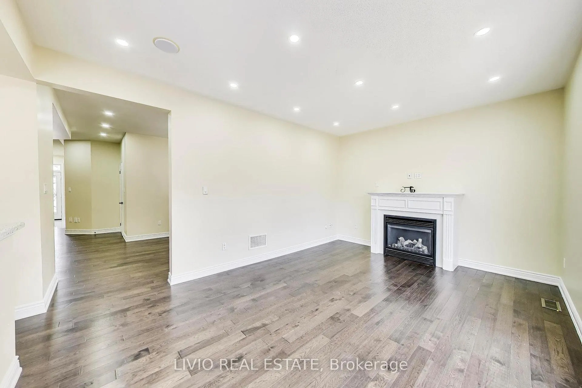 Photo 14 of 232 Thorndale Road, Brampton, Bram East — HOMEH