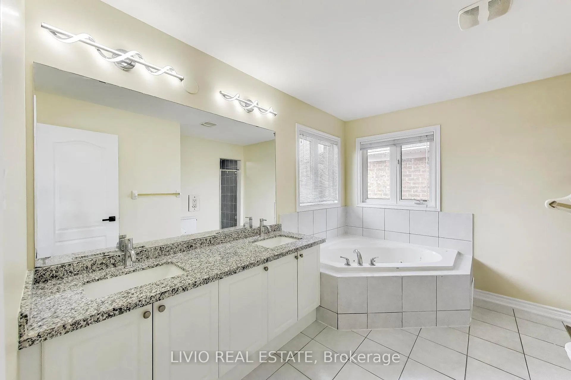 Photo 27 of 232 Thorndale Road, Brampton, Bram East — HOMEH