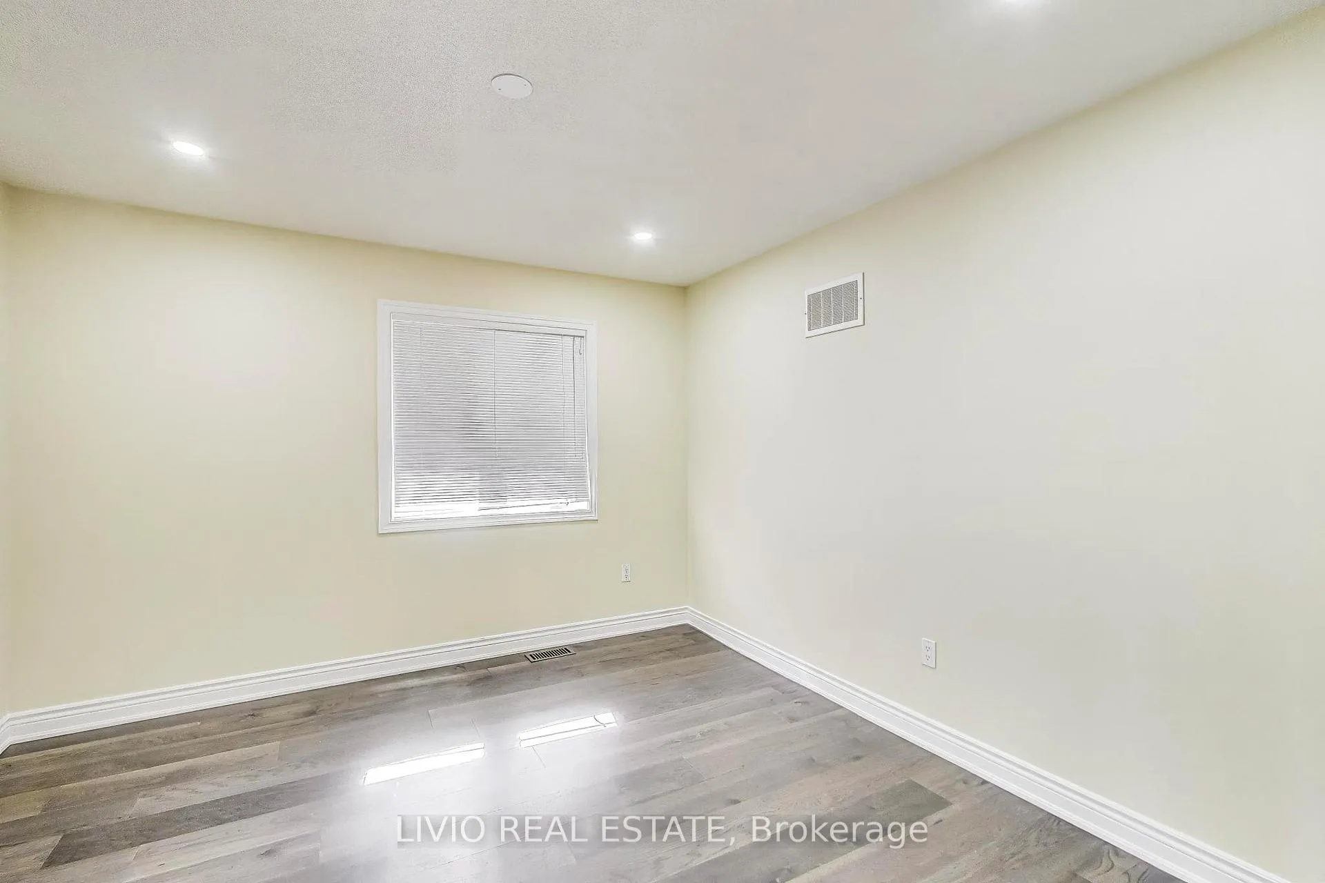 Photo 34 of 232 Thorndale Road, Brampton, Bram East — HOMEH