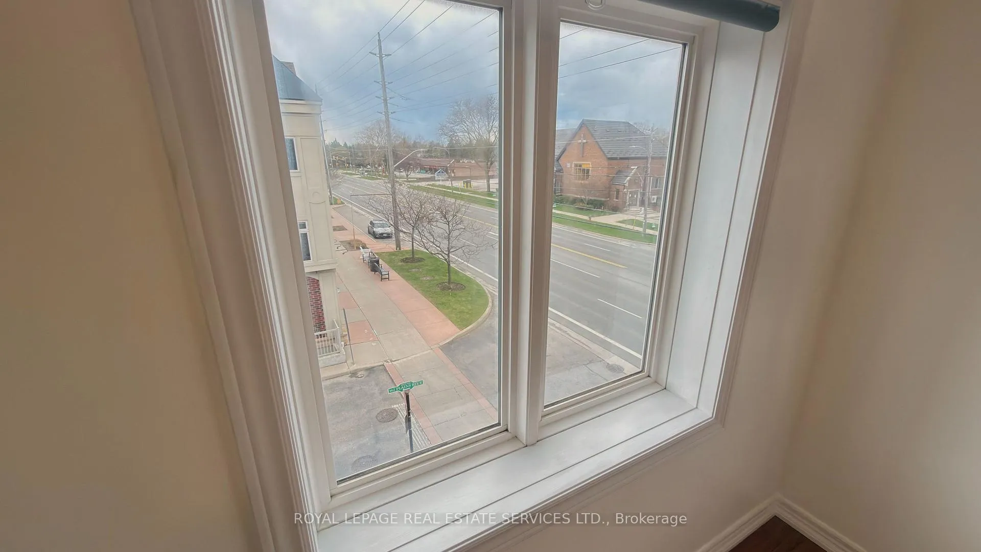 Photo 14 of Unit 6, 362 Plains Road E, Burlington, LaSalle — HOMEH