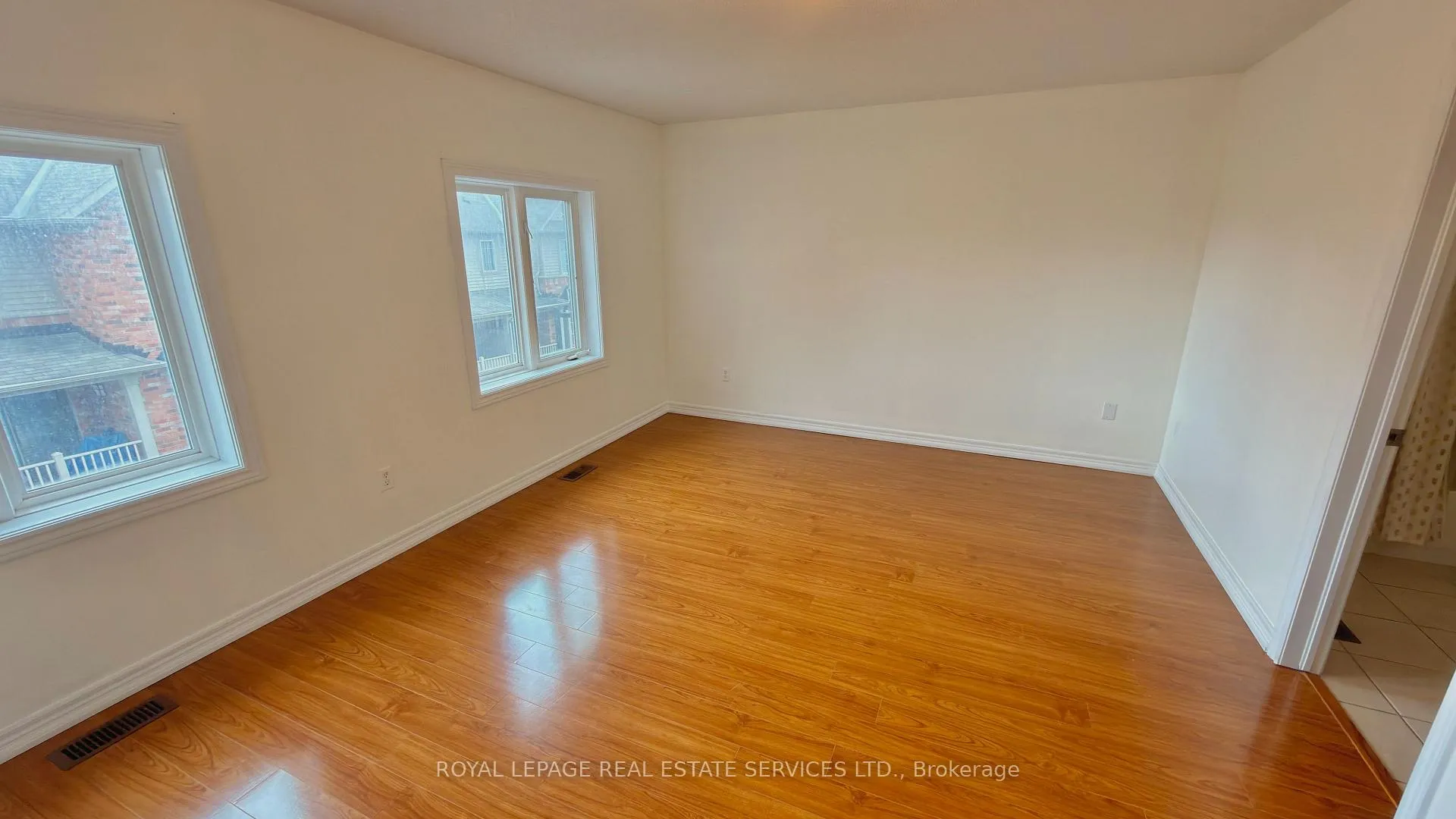 Photo 16 of Unit 6, 362 Plains Road E, Burlington, LaSalle — HOMEH