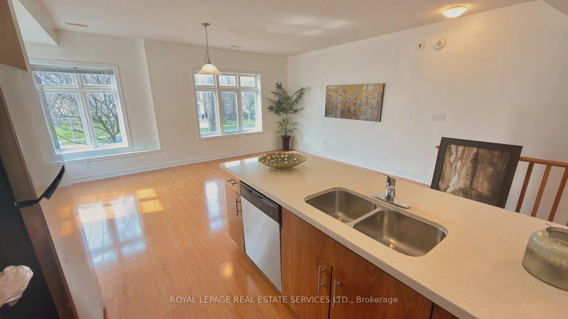 Photo 25 of Unit 6, 362 Plains Road E, Burlington, LaSalle — HOMEH