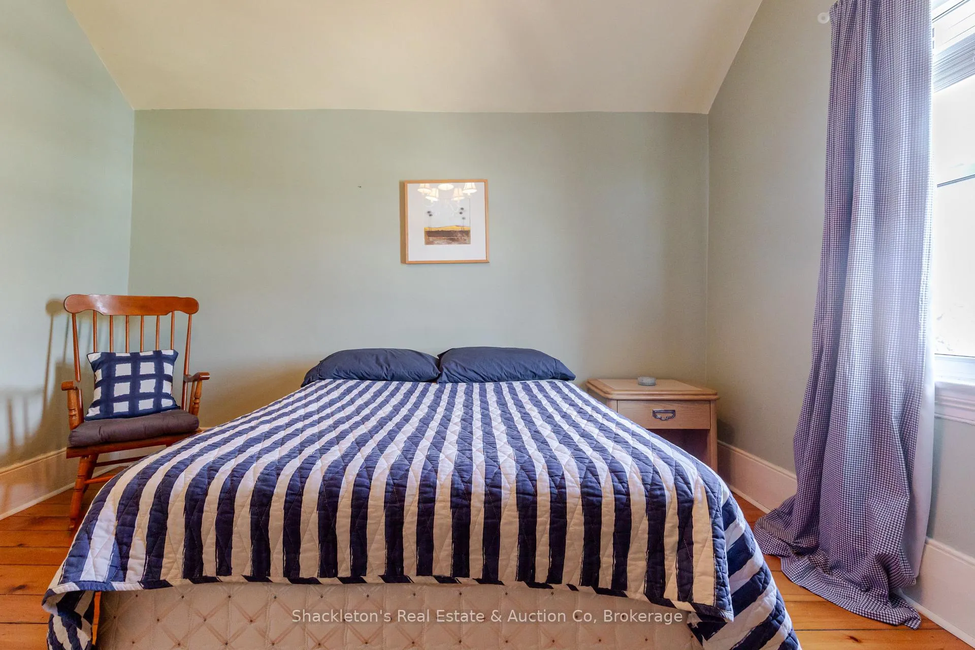 Photo 24 of 27 Grange Street, Stratford — HOMEH