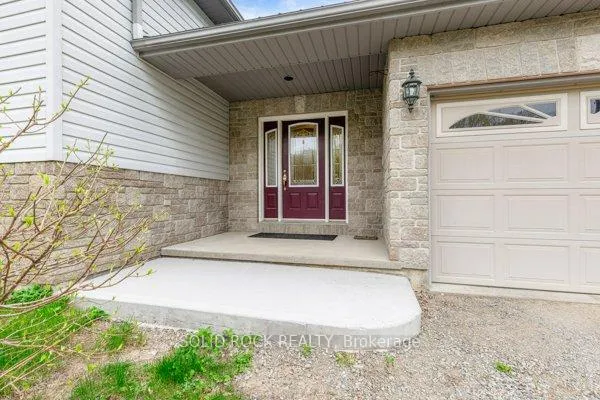 Photo 2 of 1 County Rd 5, Front of Yonge, Front of Yonge Twp — HOMEH