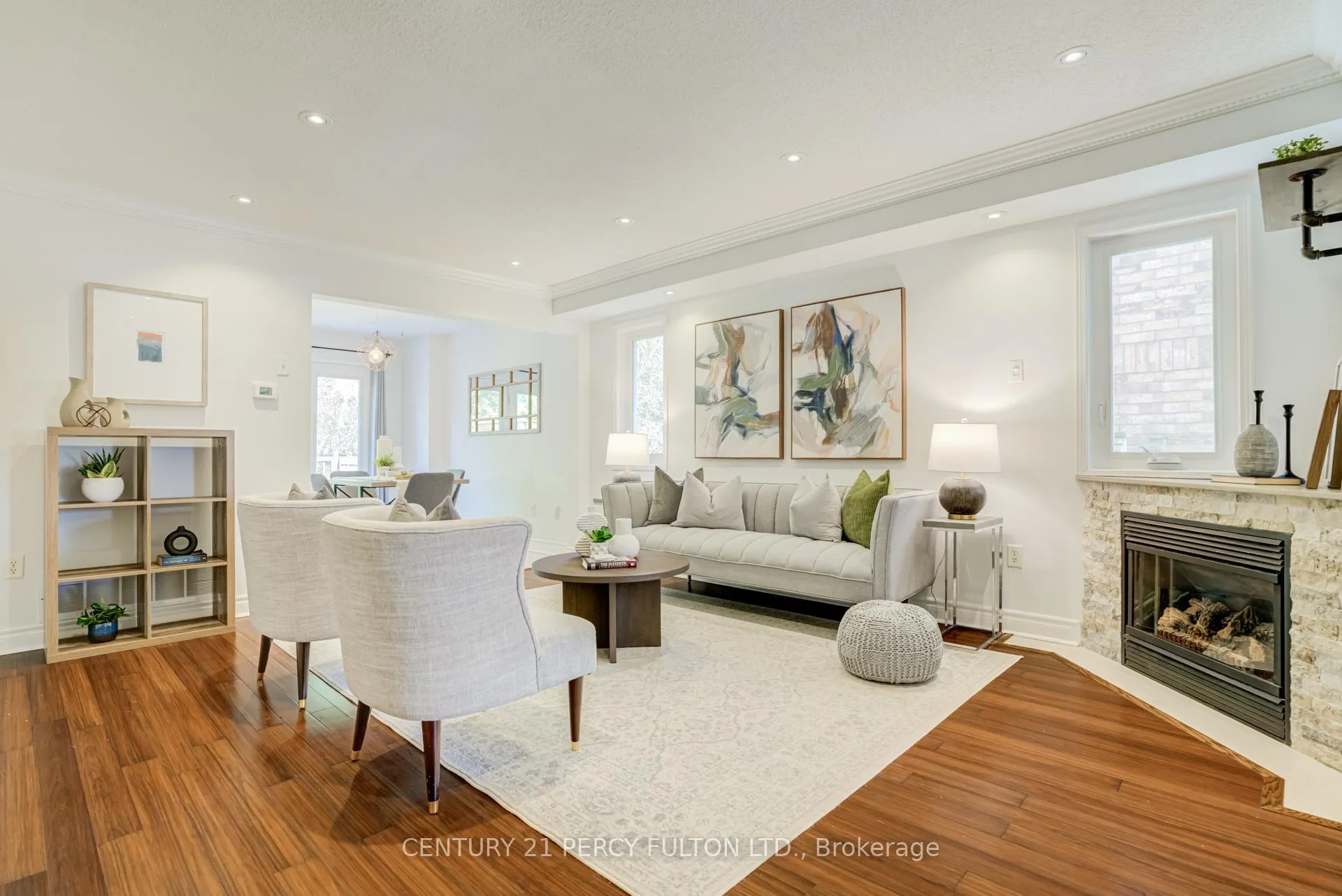 Photo 2 of 383 Sparrow Circle, Pickering, Highbush — HOMEH