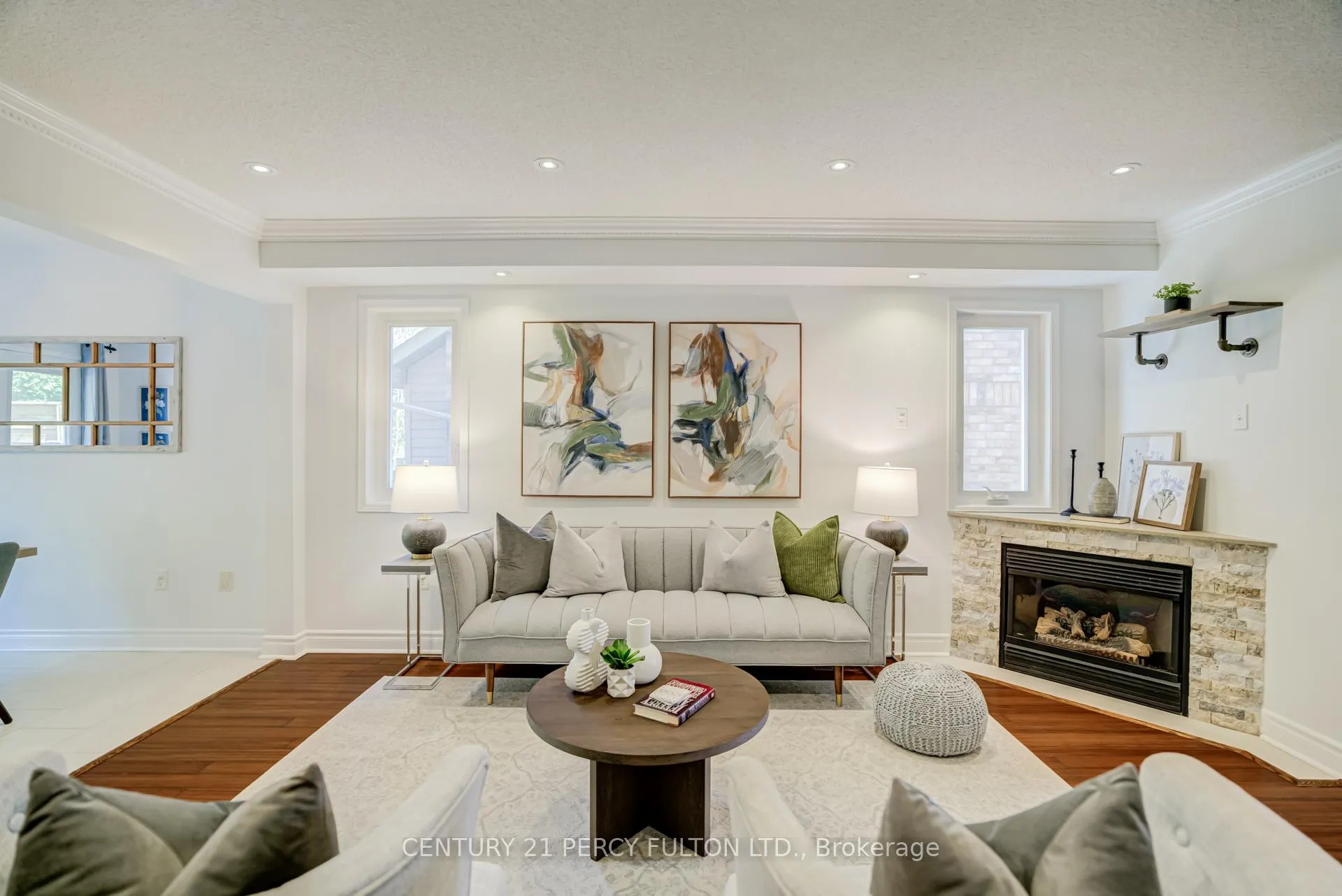 Photo 6 of 383 Sparrow Circle, Pickering, Highbush — HOMEH