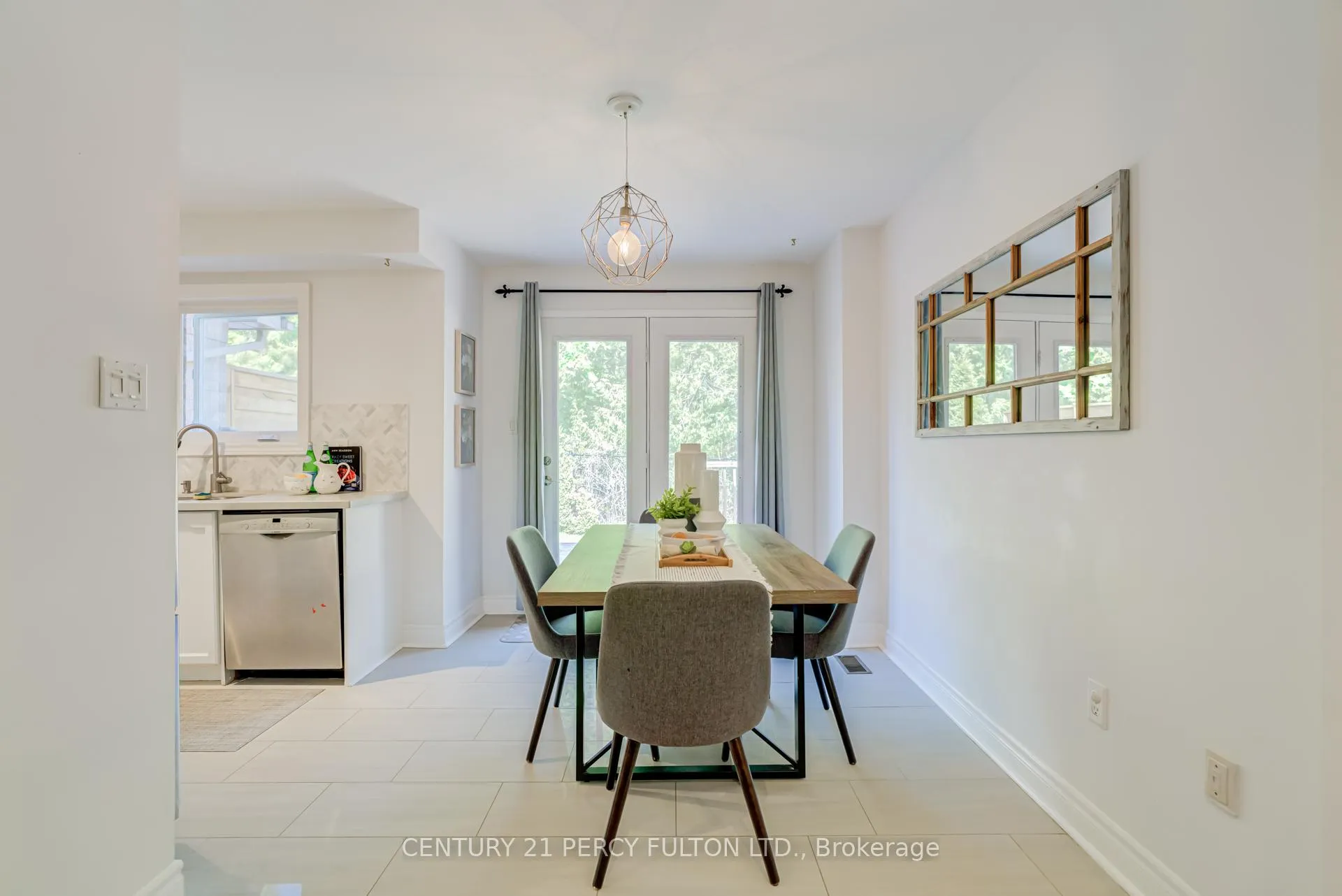 Photo 9 of 383 Sparrow Circle, Pickering, Highbush — HOMEH
