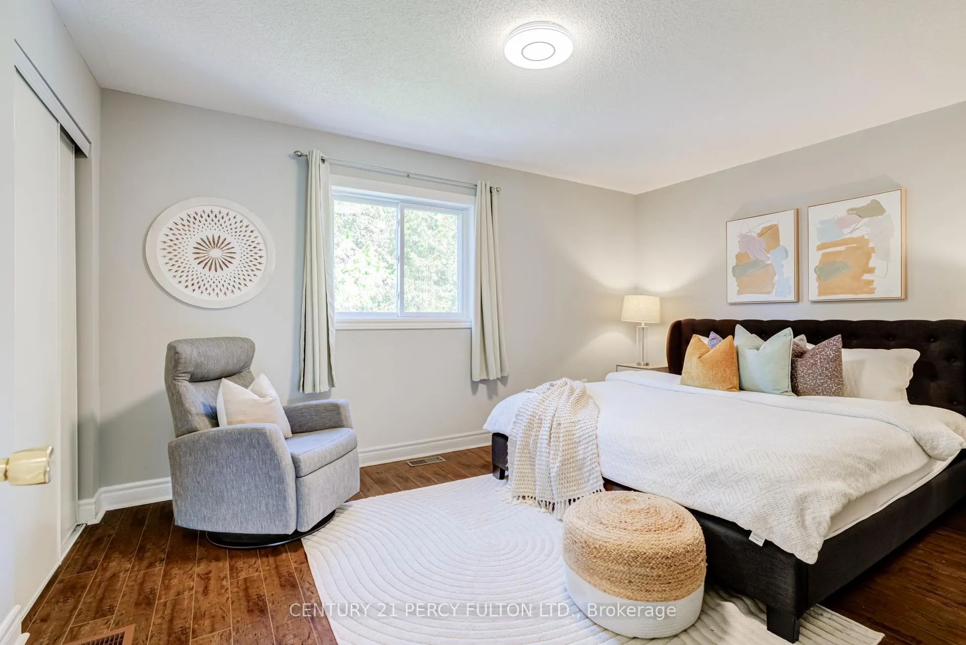Photo 22 of 383 Sparrow Circle, Pickering, Highbush — HOMEH