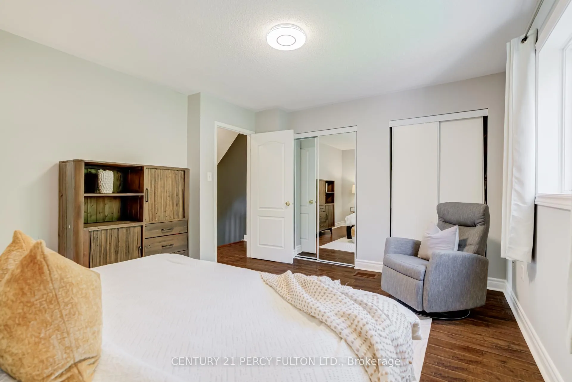 Photo 24 of 383 Sparrow Circle, Pickering, Highbush — HOMEH