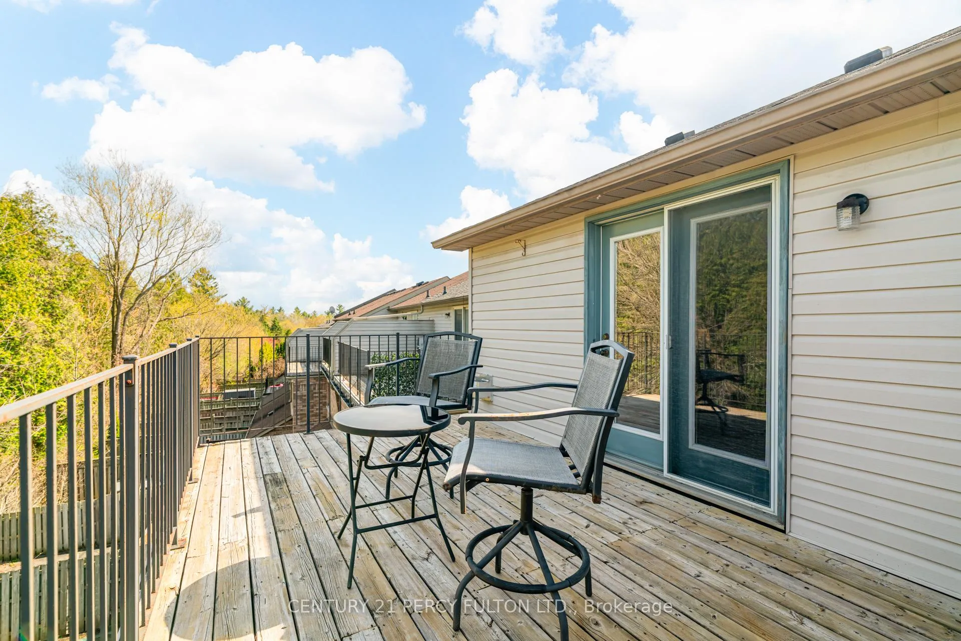 Photo 36 of 383 Sparrow Circle, Pickering, Highbush — HOMEH
