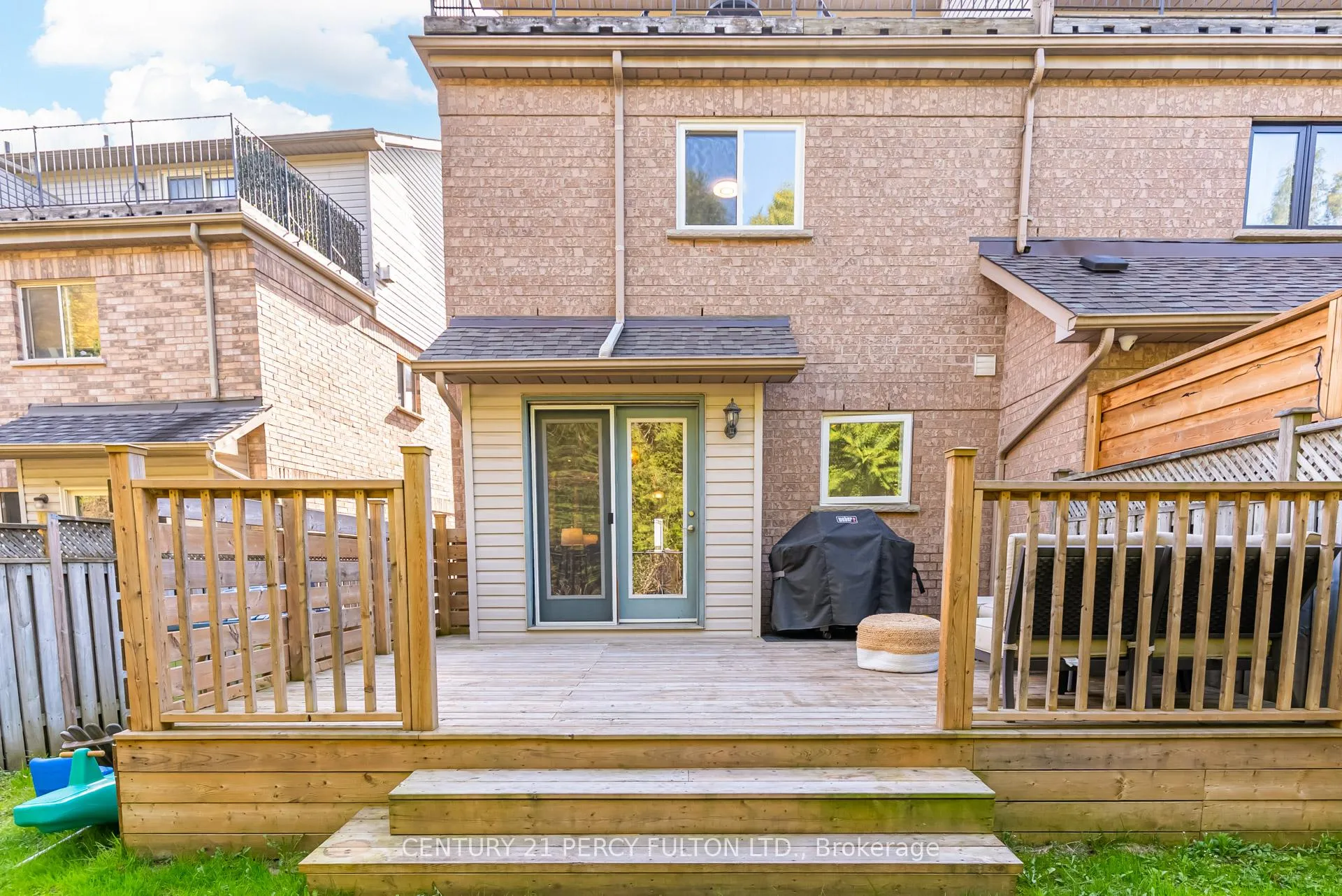 Photo 43 of 383 Sparrow Circle, Pickering, Highbush — HOMEH