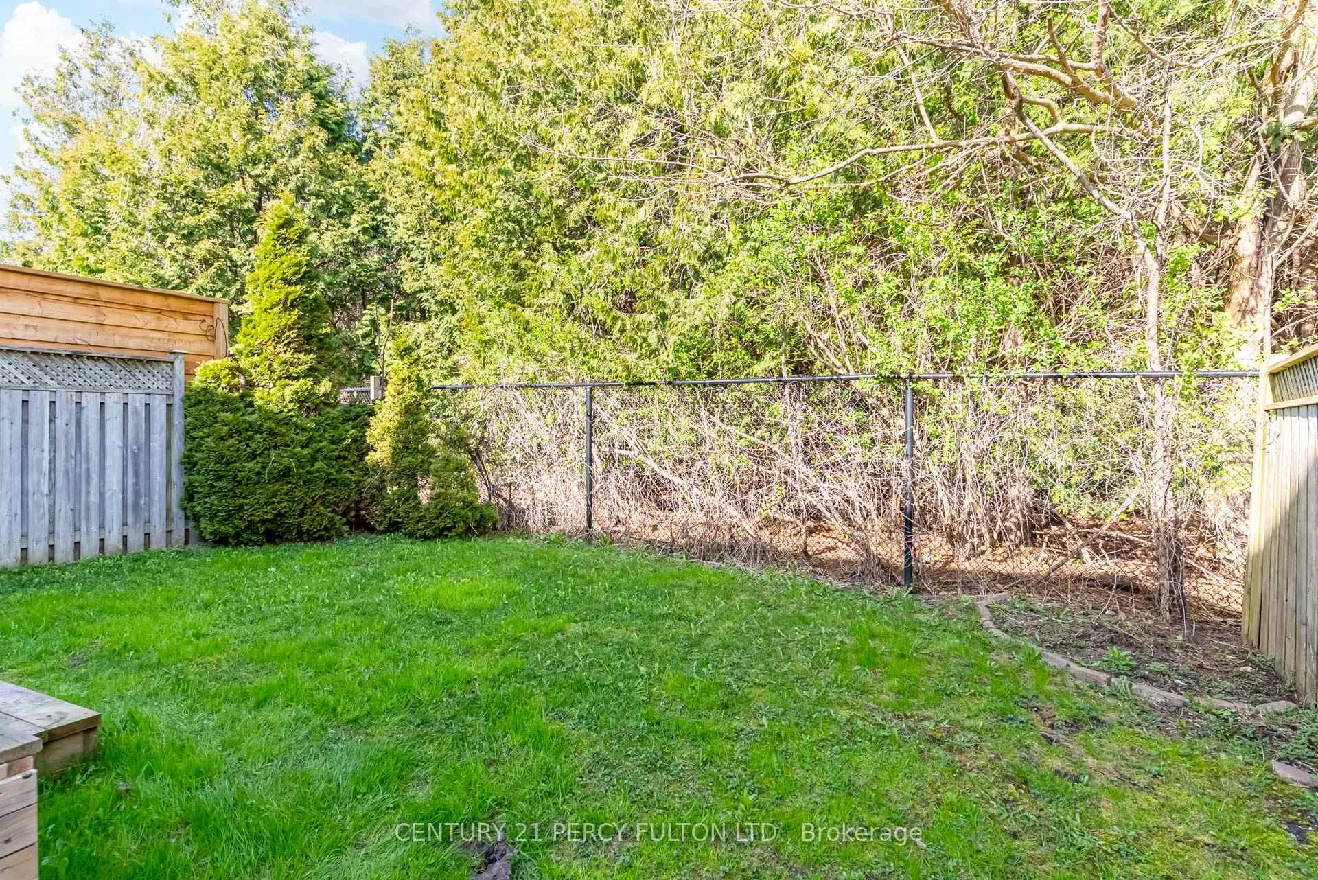 Photo 45 of 383 Sparrow Circle, Pickering, Highbush — HOMEH