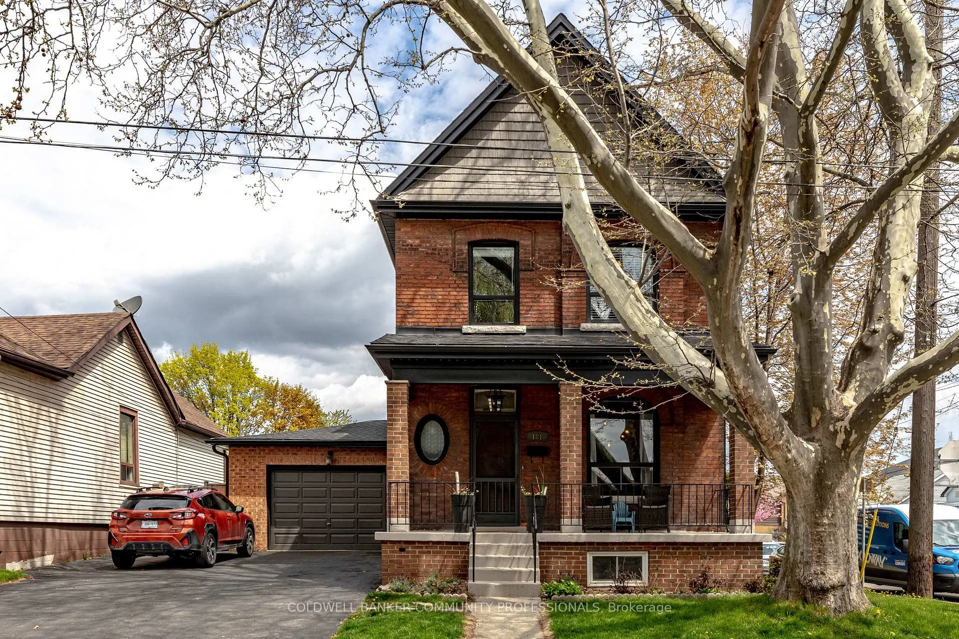 Photo 1 of 181 Simcoe Street E, Hamilton, North End — HOMEH