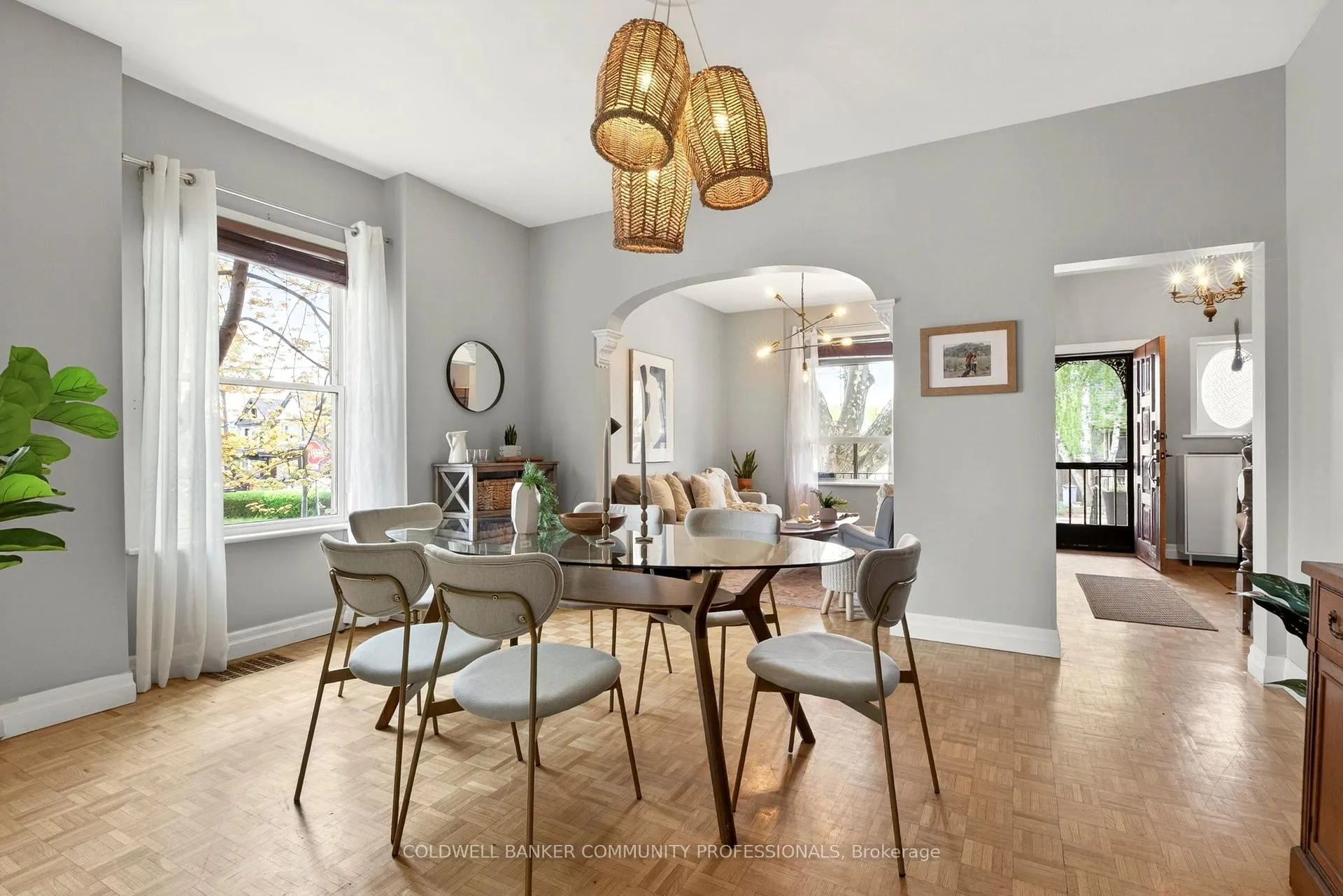 Photo 9 of 181 Simcoe Street E, Hamilton, North End — HOMEH