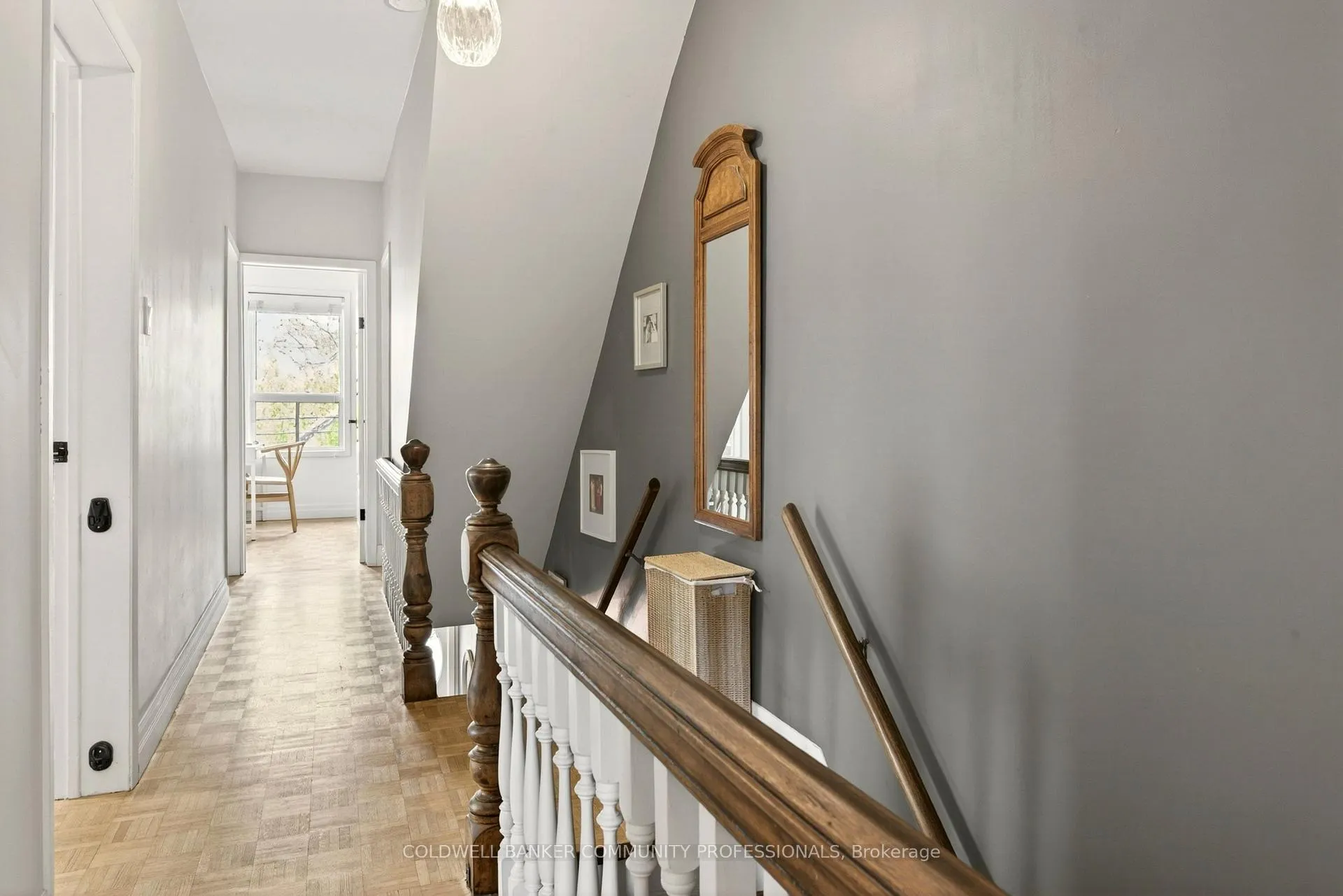 Photo 19 of 181 Simcoe Street E, Hamilton, North End — HOMEH