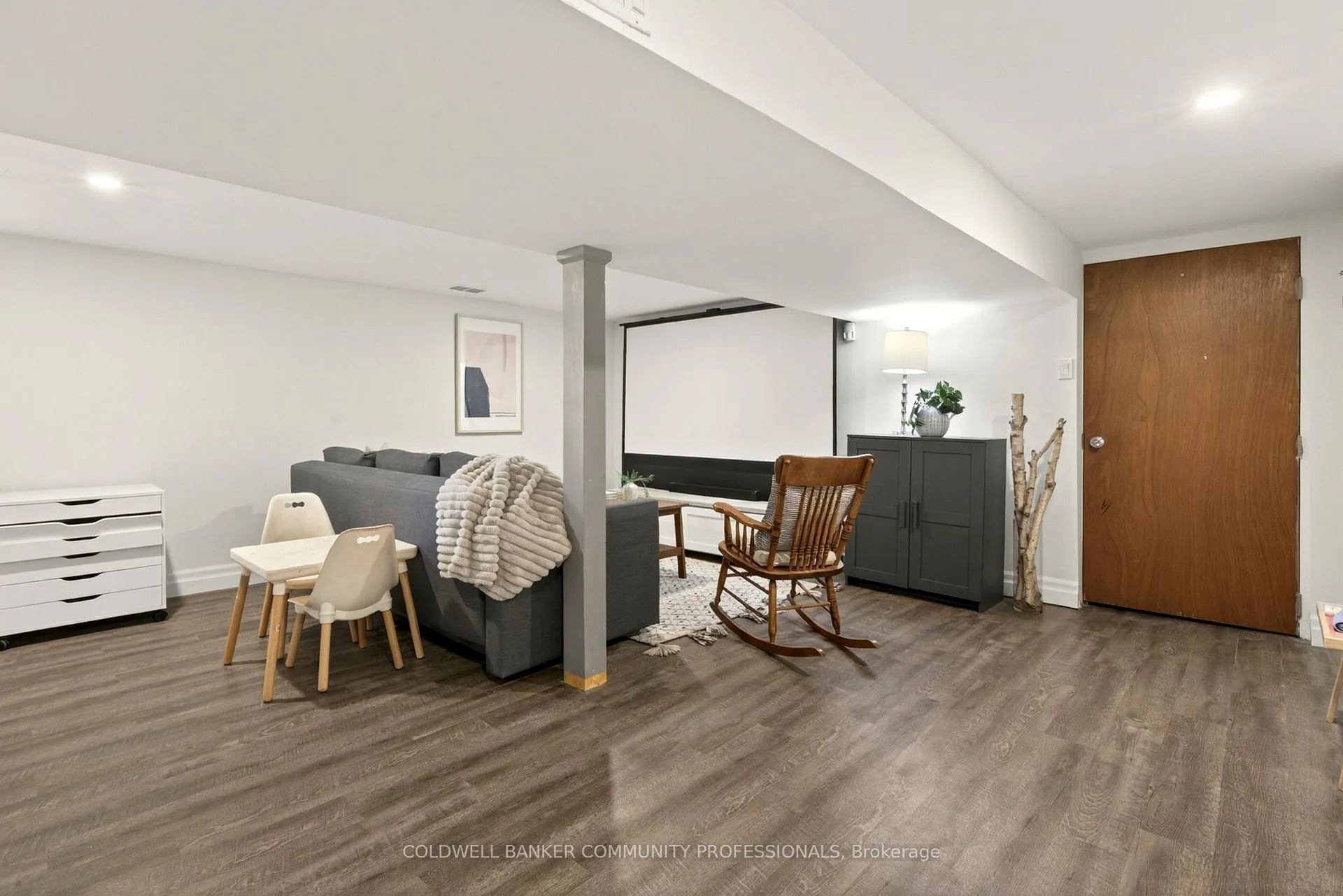 Photo 37 of 181 Simcoe Street E, Hamilton, North End — HOMEH