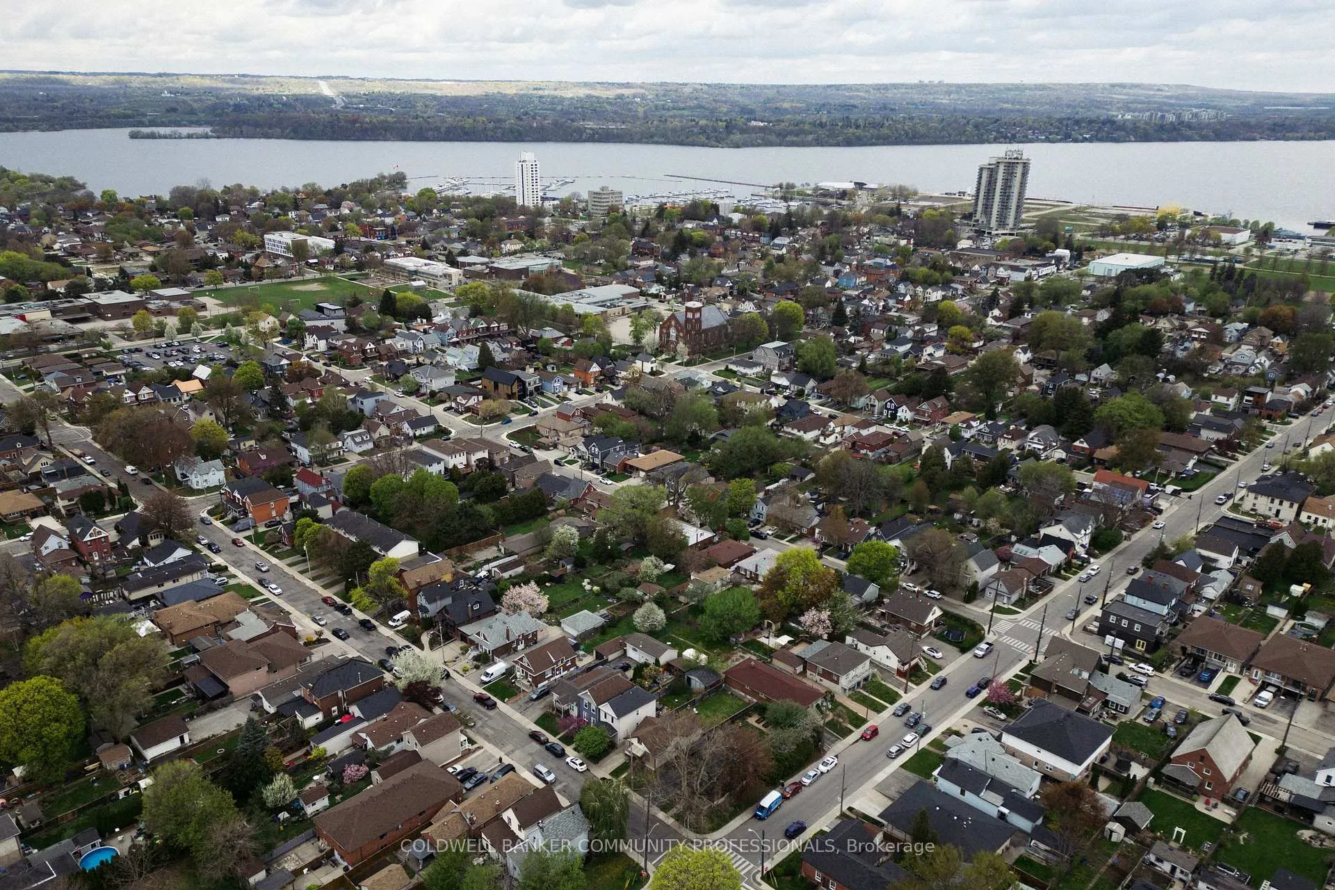 Photo 49 of 181 Simcoe Street E, Hamilton, North End — HOMEH