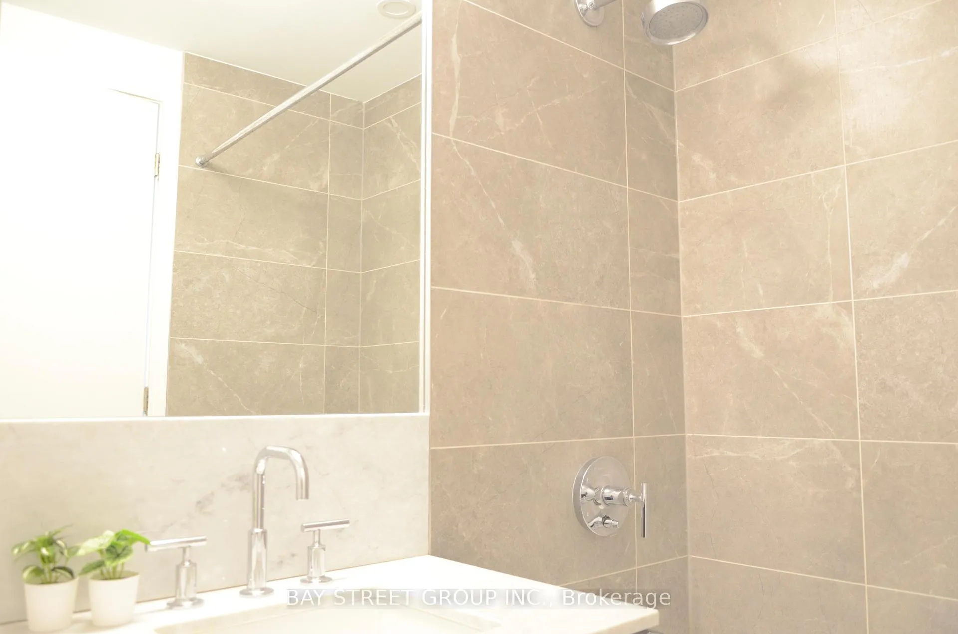 Photo 8 of Unit #910, 3 Gloucester Street, Toronto, Church-Yonge Corridor — HOMEH