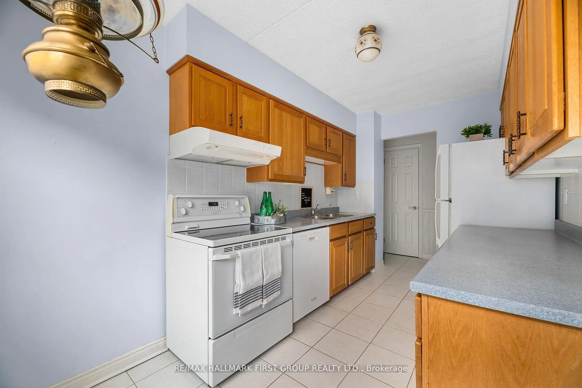 Photo 10 of Unit 102, 580 Mary Street E, Whitby, Downtown Whitby — HOMEH