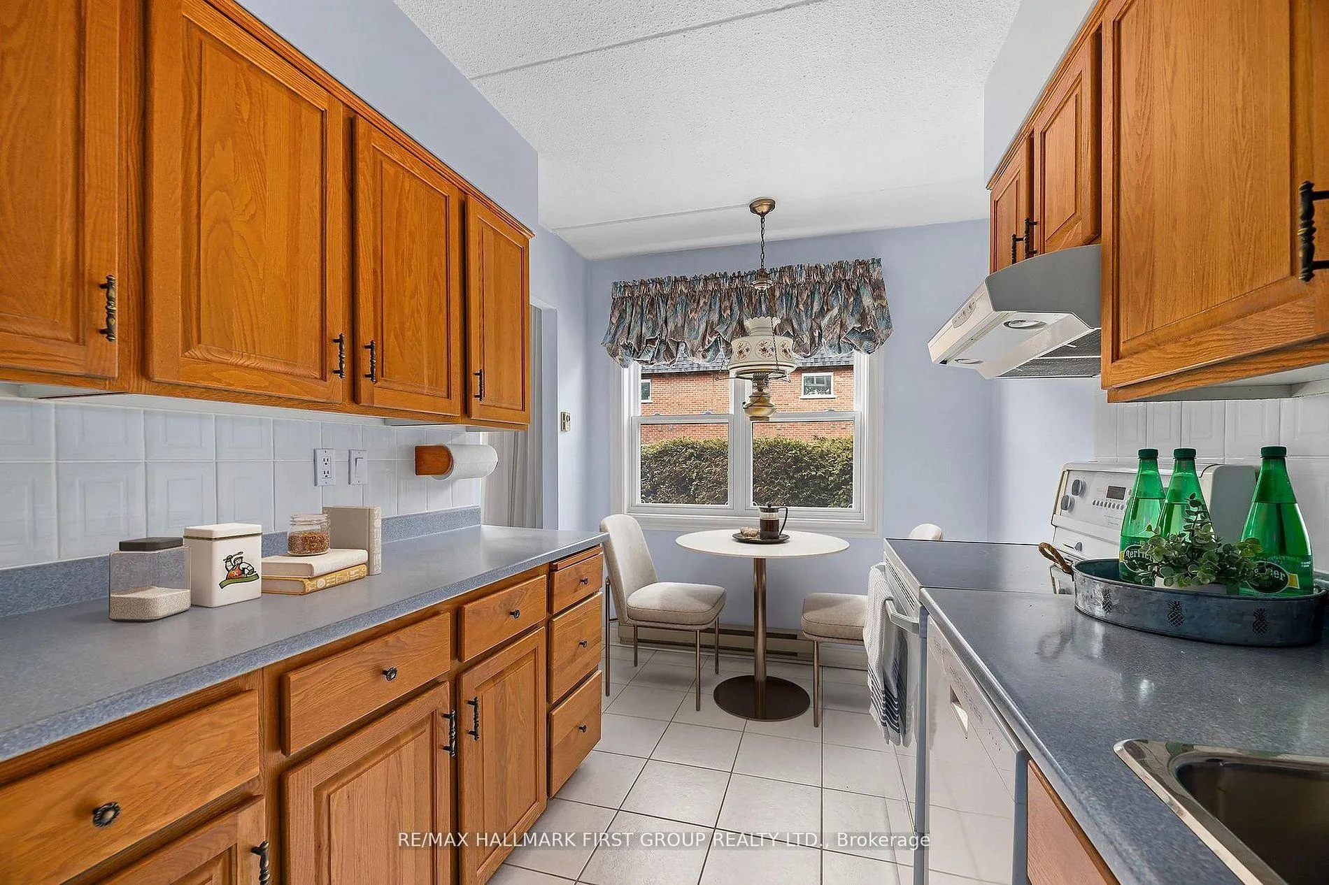 Photo 11 of Unit 102, 580 Mary Street E, Whitby, Downtown Whitby — HOMEH