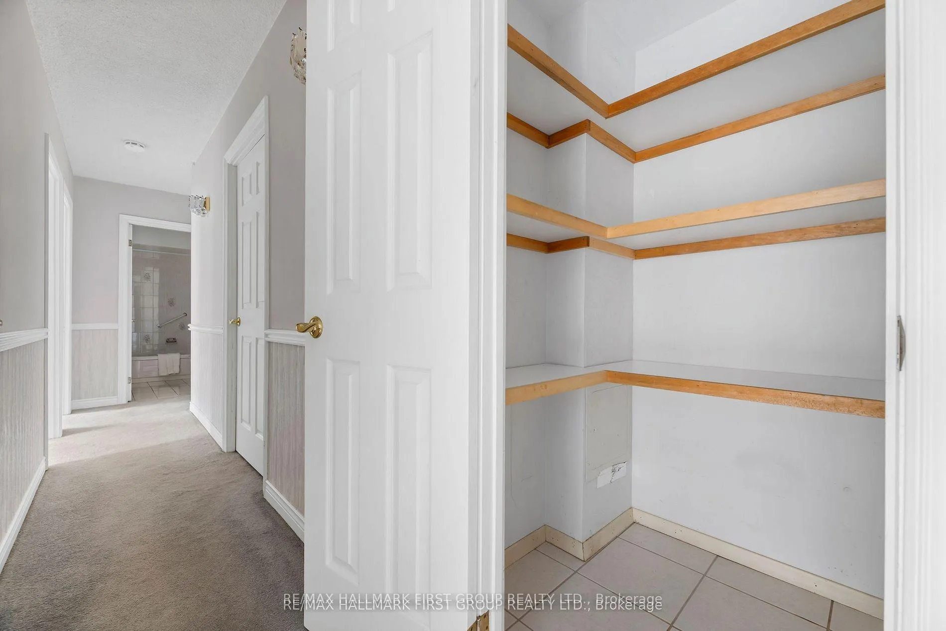Photo 18 of Unit 102, 580 Mary Street E, Whitby, Downtown Whitby — HOMEH