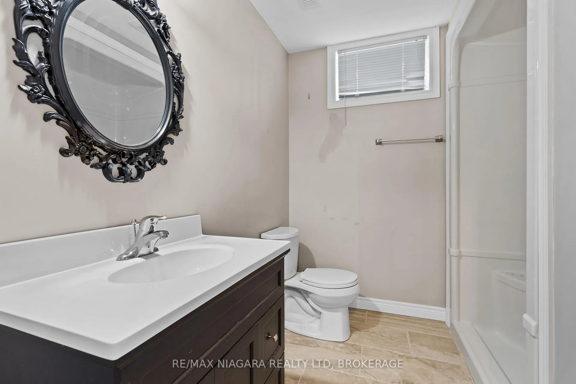 Photo 15 of 228 Lincoln Street, Welland, Welland Downtown — HOMEH