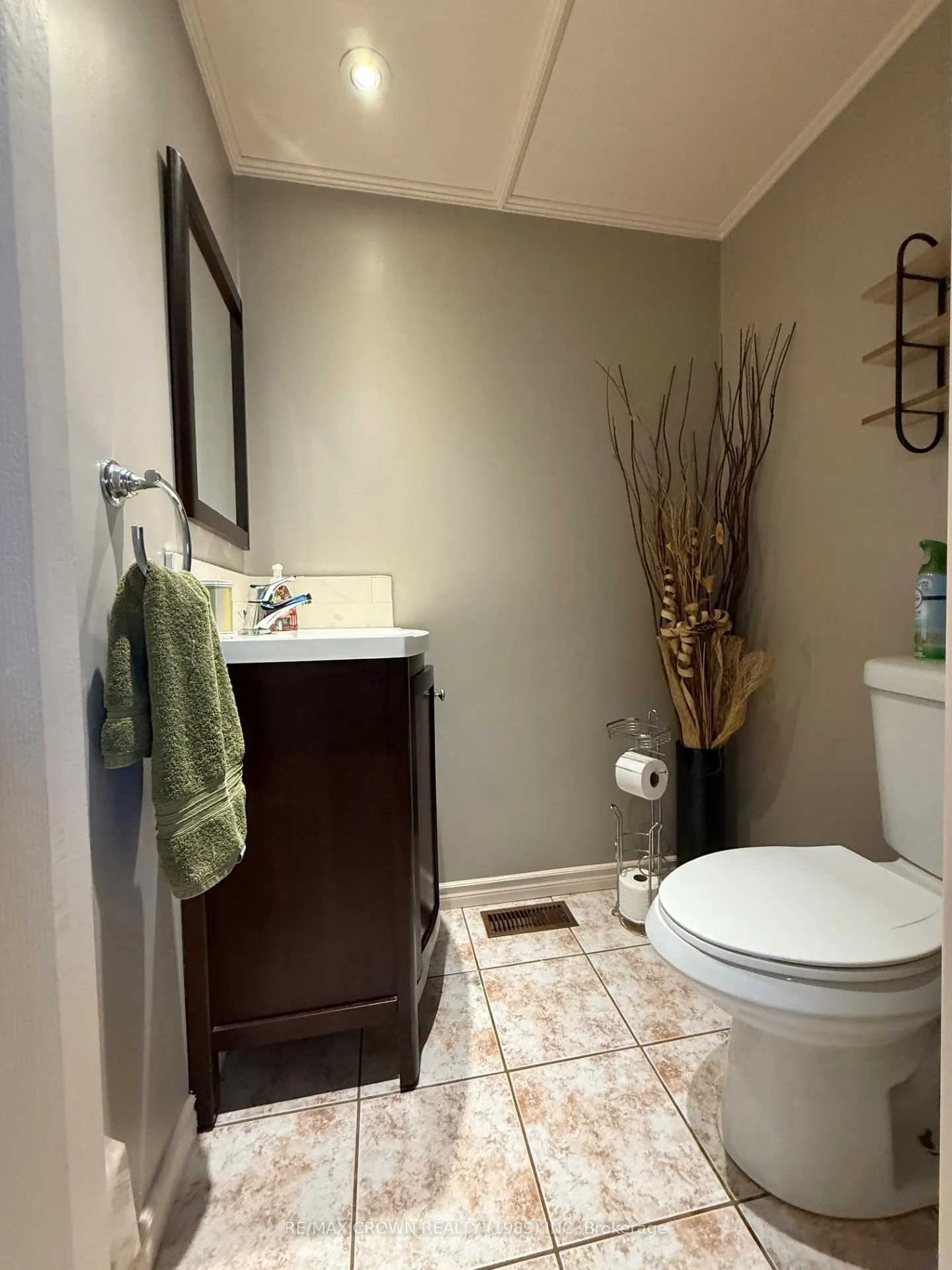 Photo 9 of 306 Young Street, Timmins, Porcupine - West — HOMEH