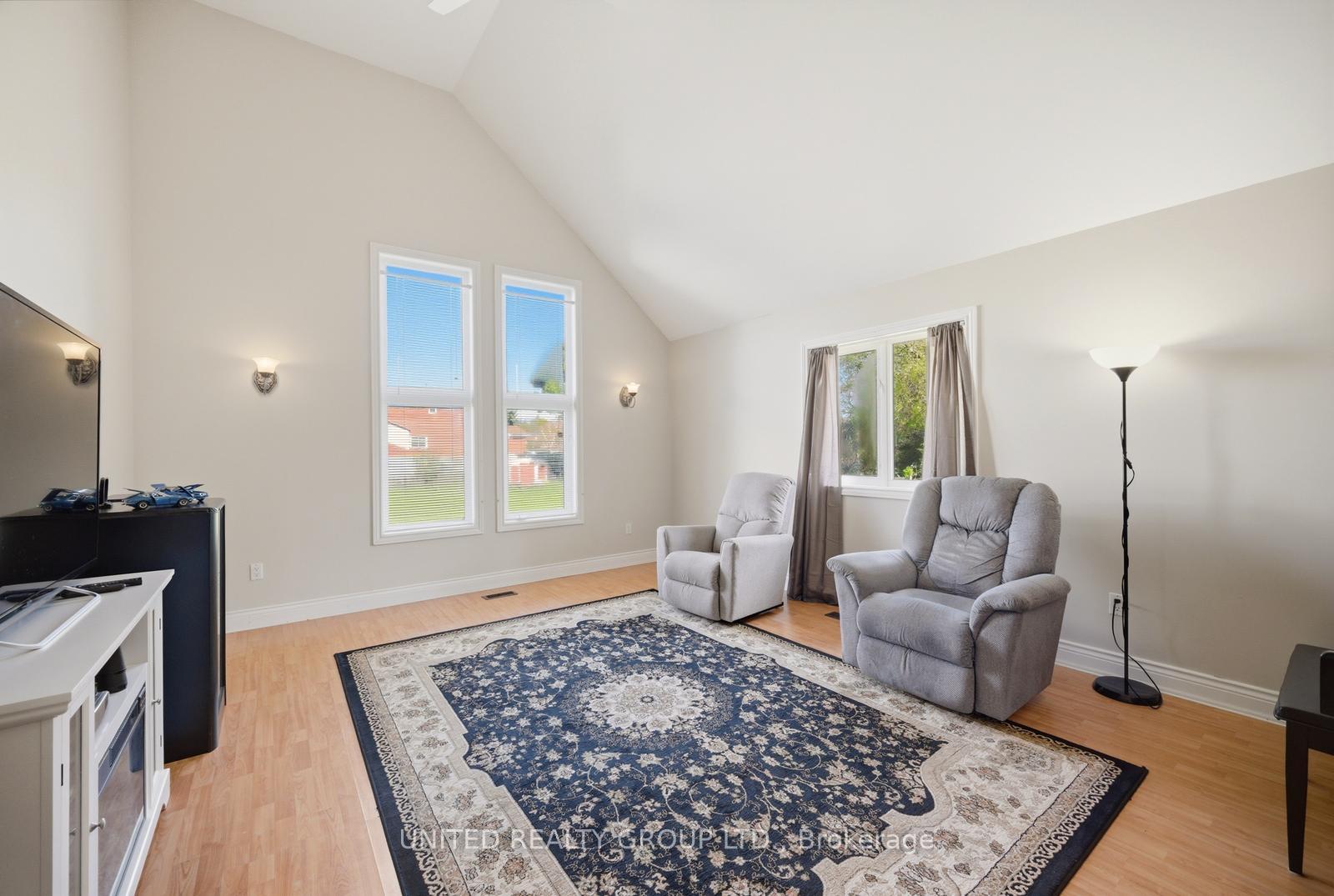 Photo 24 of 9725 Keele Street, Vaughan, Maple — HOMEH