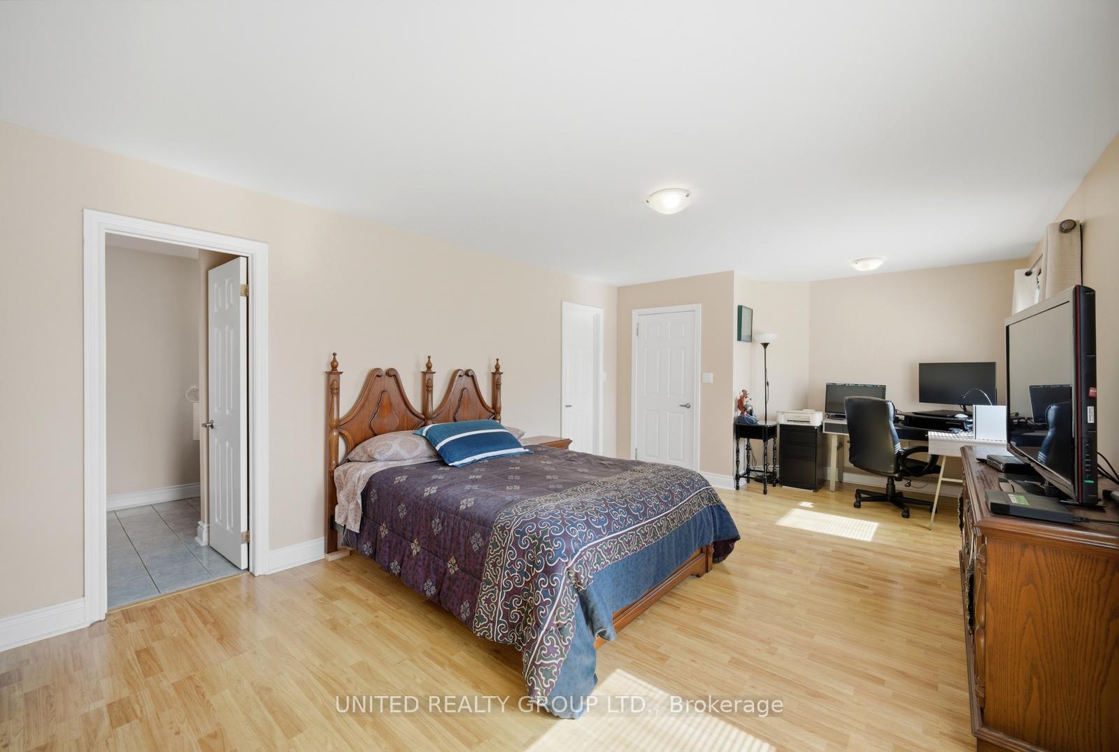 Photo 26 of 9725 Keele Street, Vaughan, Maple — HOMEH