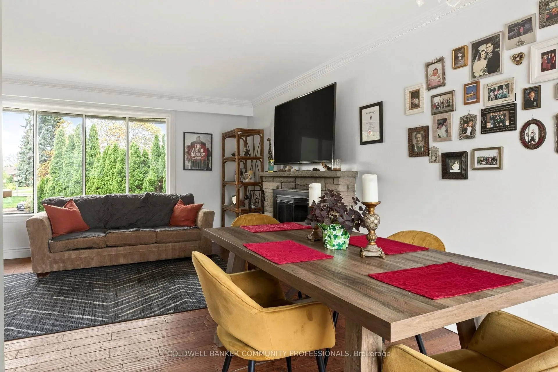 Photo 6 of 6 Seagram Place, Hamilton, Huntington — HOMEH