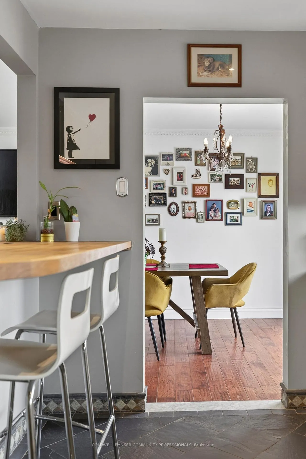 Photo 10 of 6 Seagram Place, Hamilton, Huntington — HOMEH