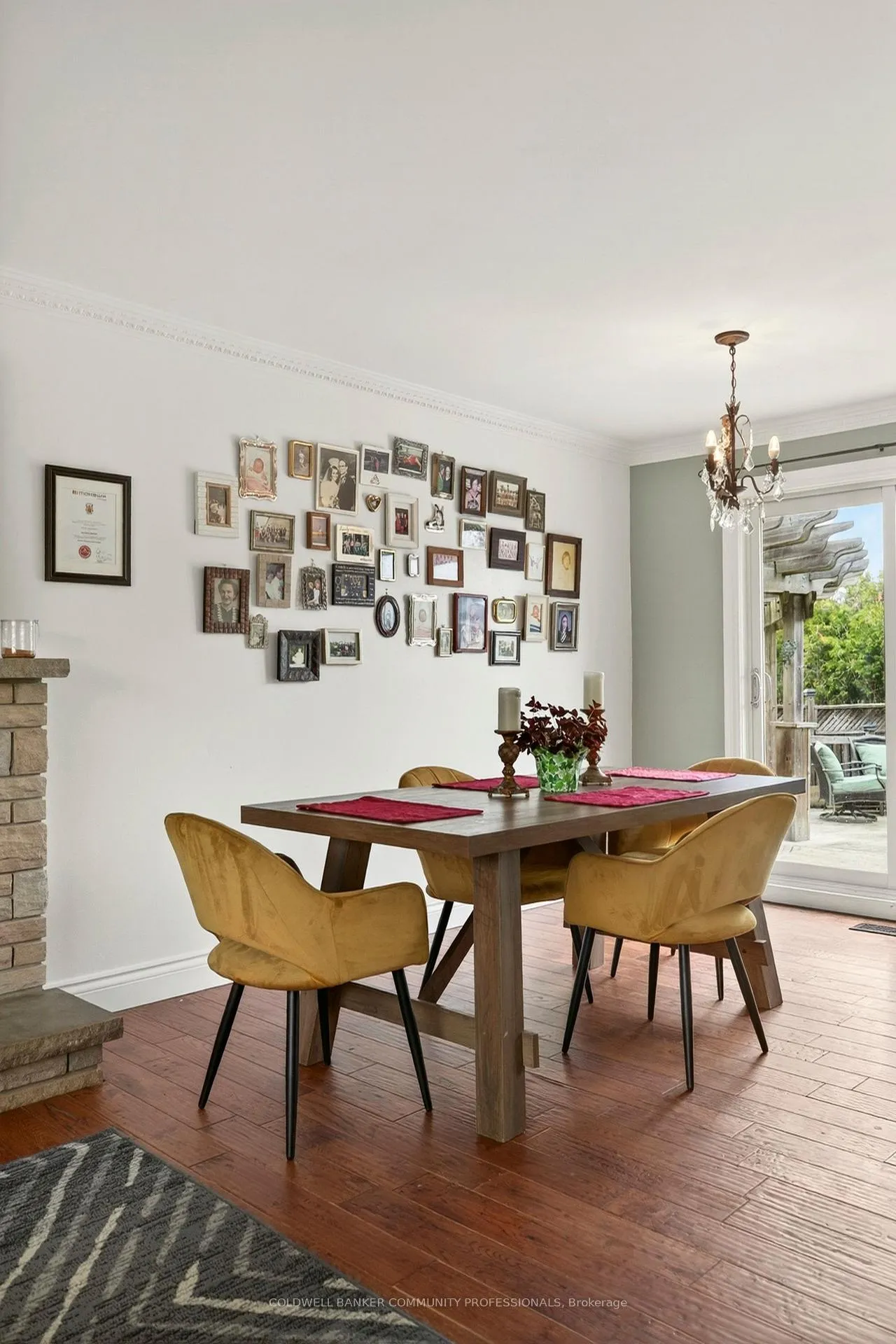 Photo 11 of 6 Seagram Place, Hamilton, Huntington — HOMEH